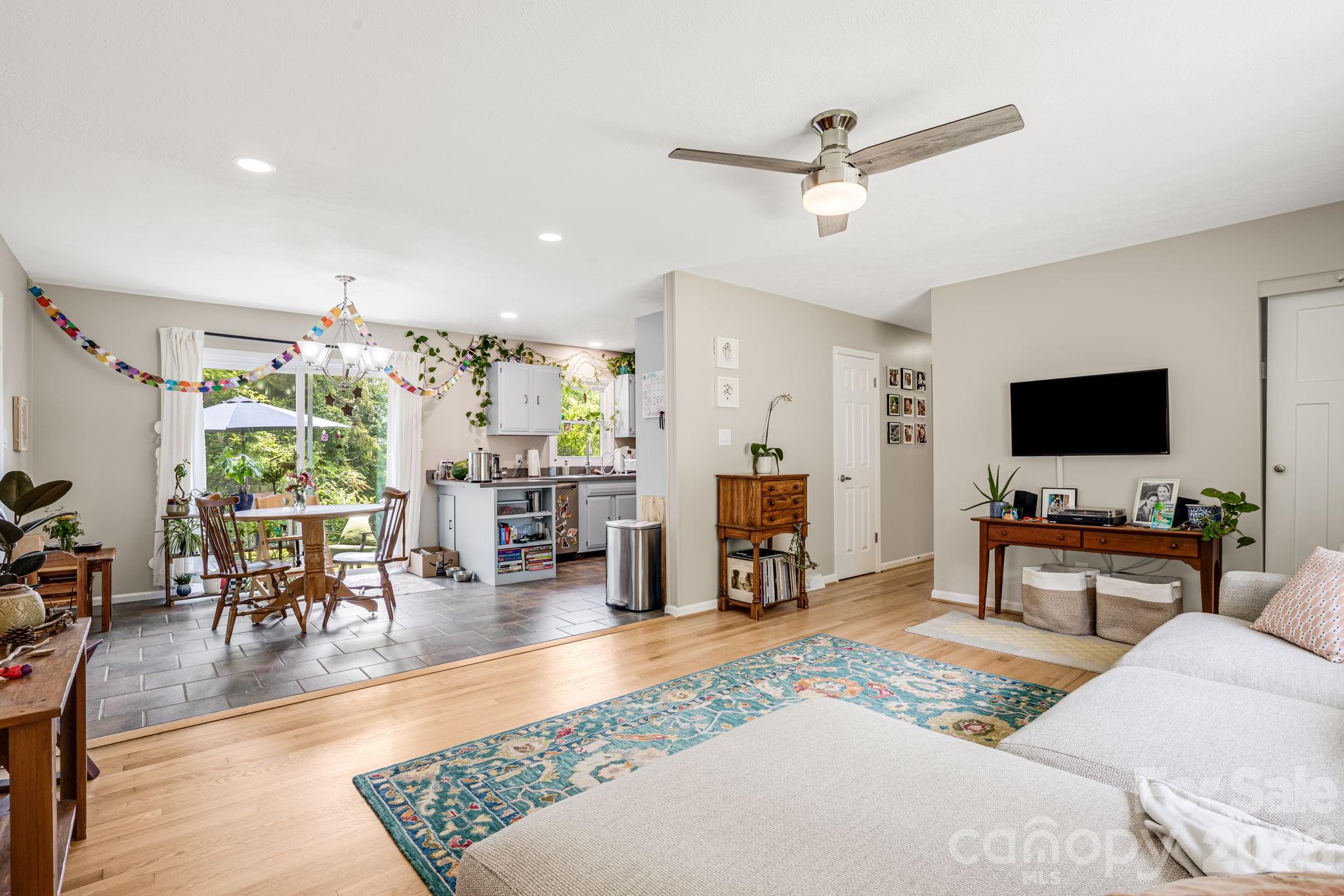 5 Hillview Road Property Photo 8