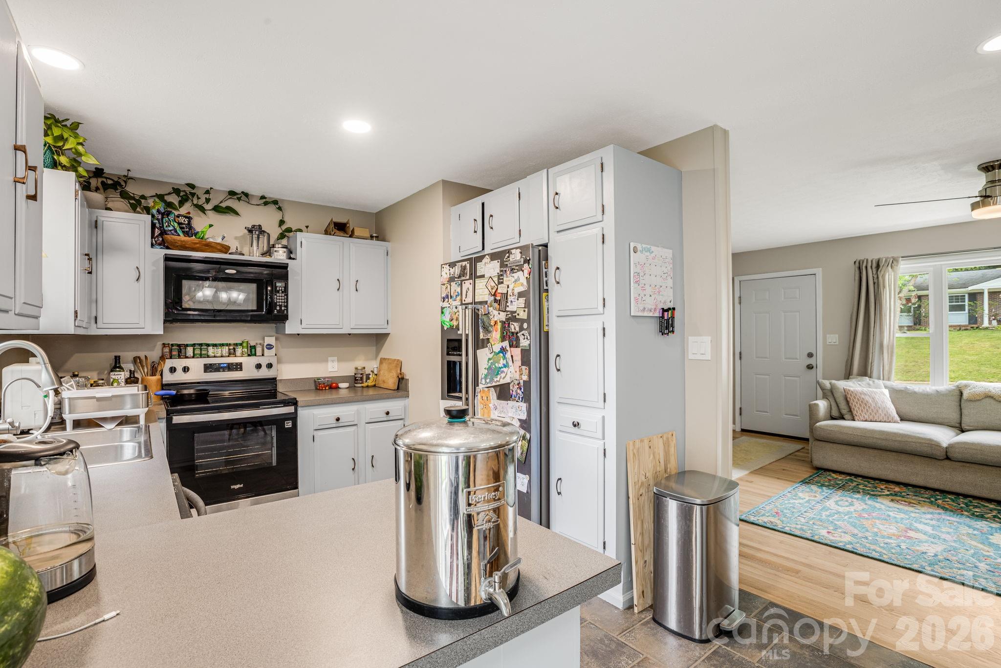 5 Hillview Road Property Photo 13