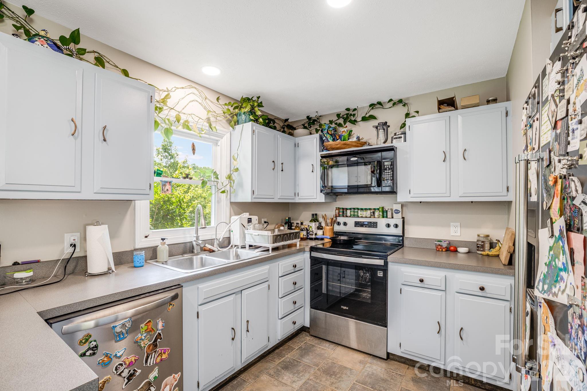 5 Hillview Road Property Photo 16