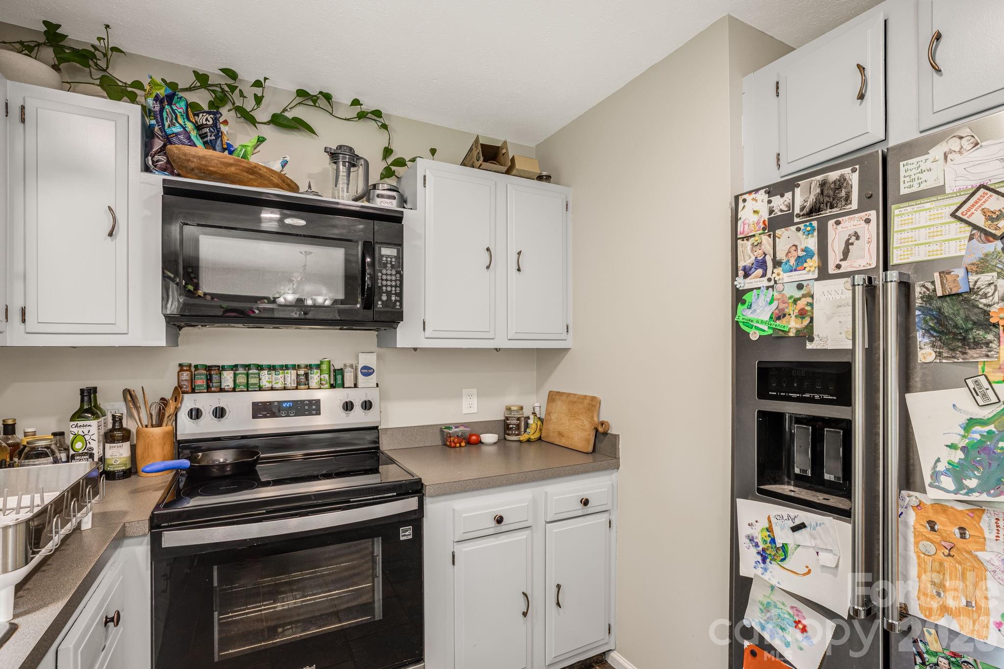 5 Hillview Road Property Photo 17