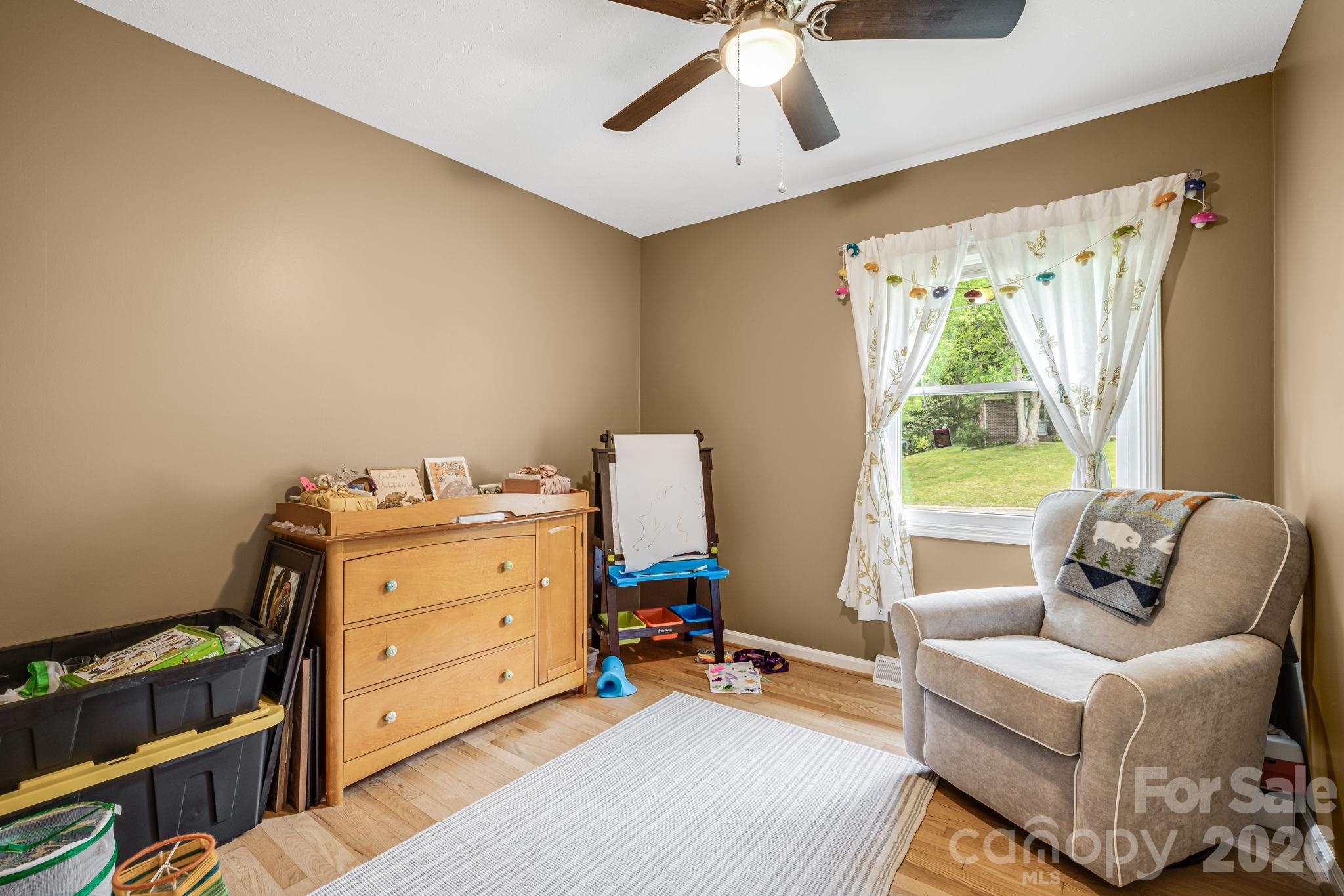 5 Hillview Road Property Photo 21