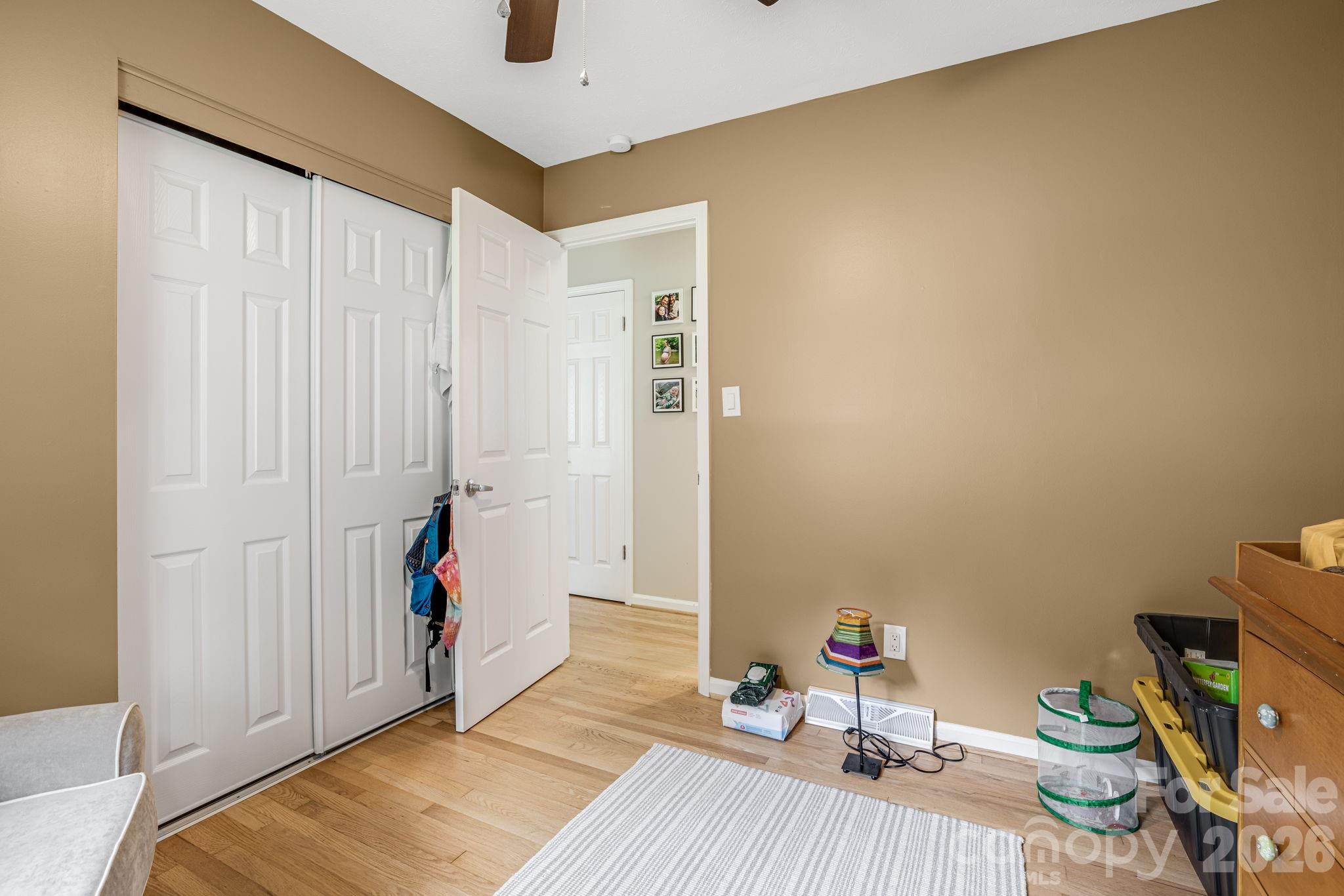 5 Hillview Road Property Photo 22