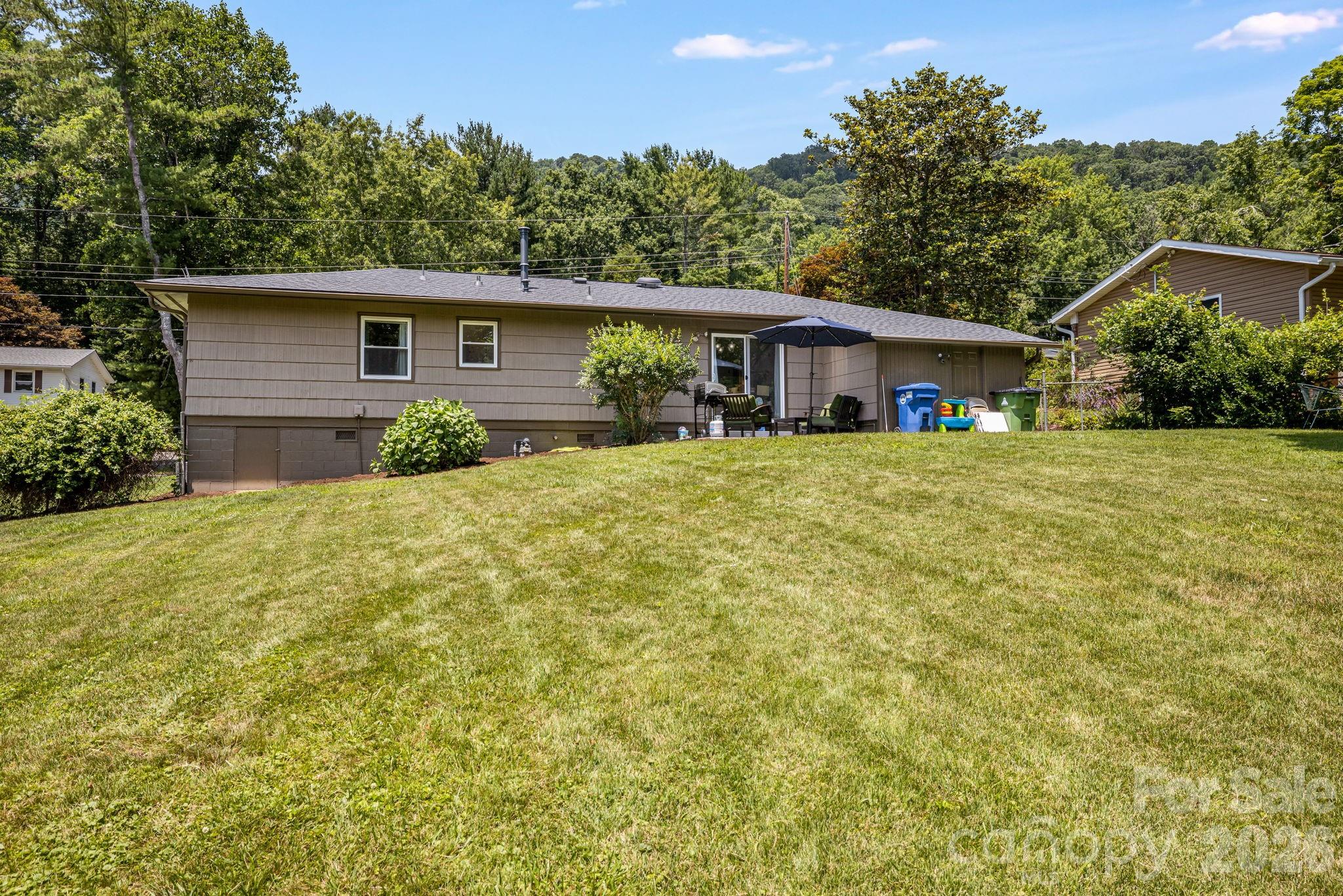 5 Hillview Road Property Photo 42