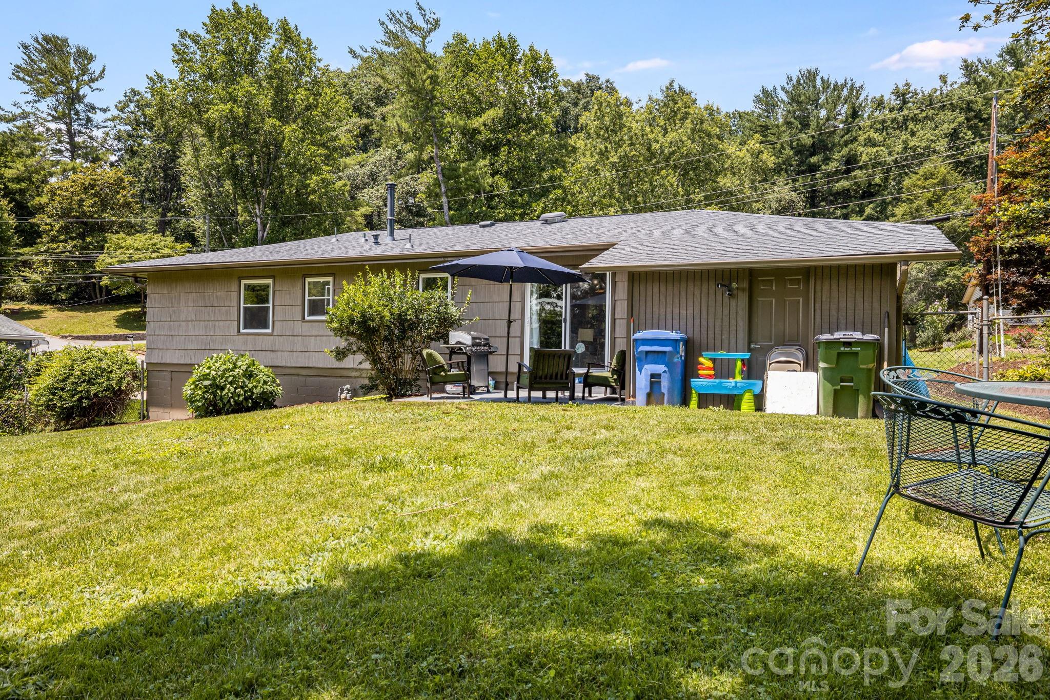 5 Hillview Road Property Photo 45