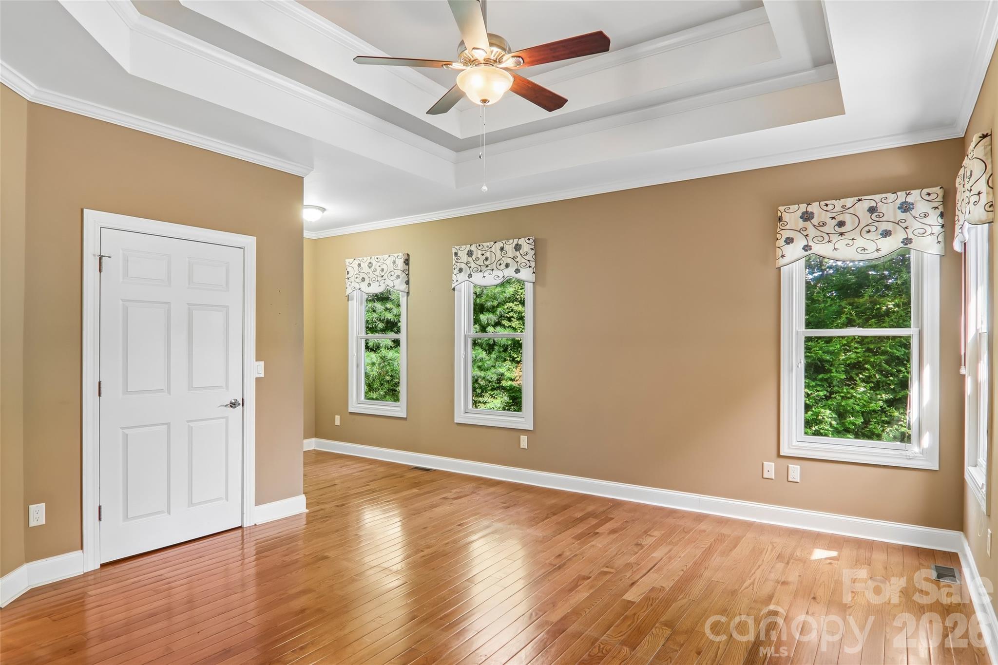 959 Silverglen Way Property Photo 14
