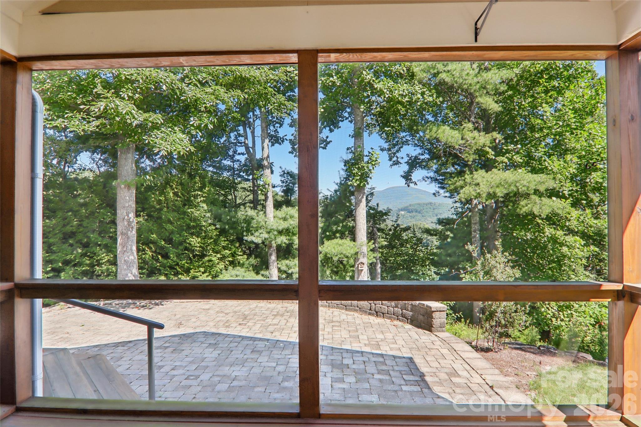 959 Silverglen Way Property Photo 29