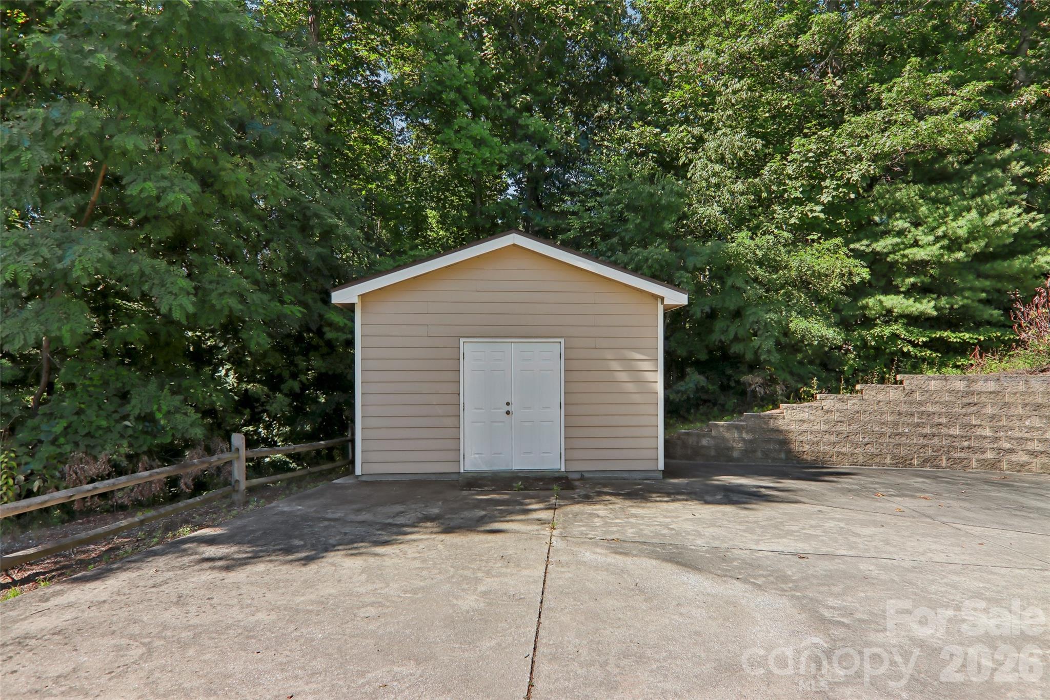 959 Silverglen Way Property Photo 38