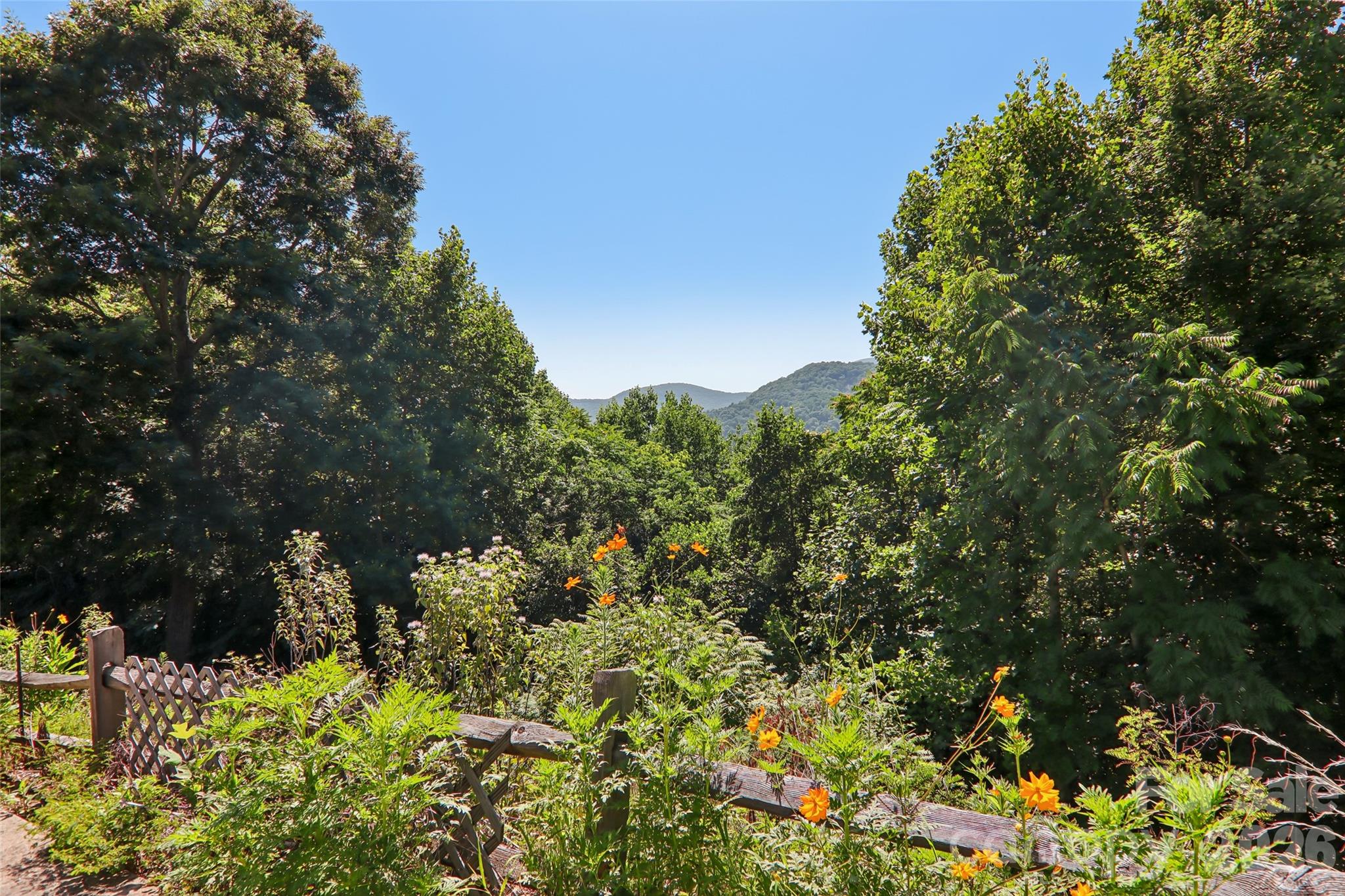 959 Silverglen Way Property Photo 40