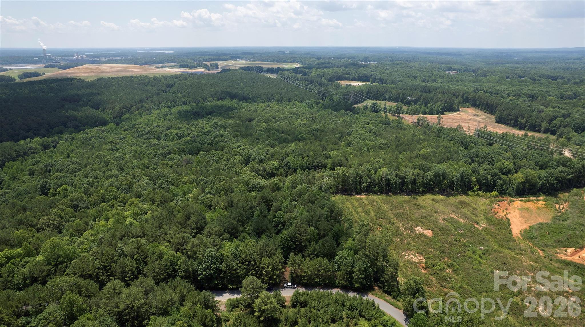 8169 Raccoon Track Drive Property Photo 5