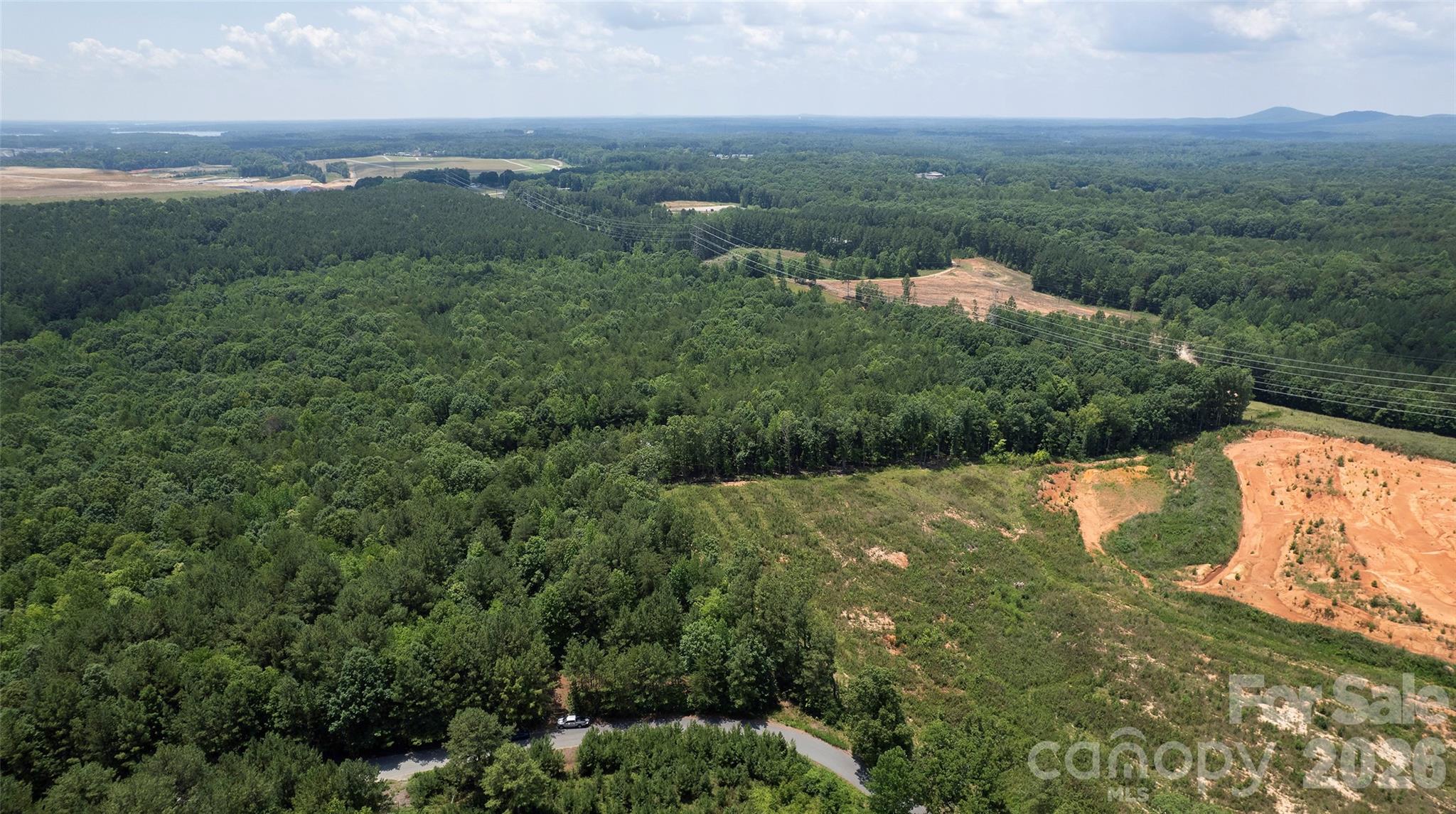 8169 Raccoon Track Drive Property Photo 6