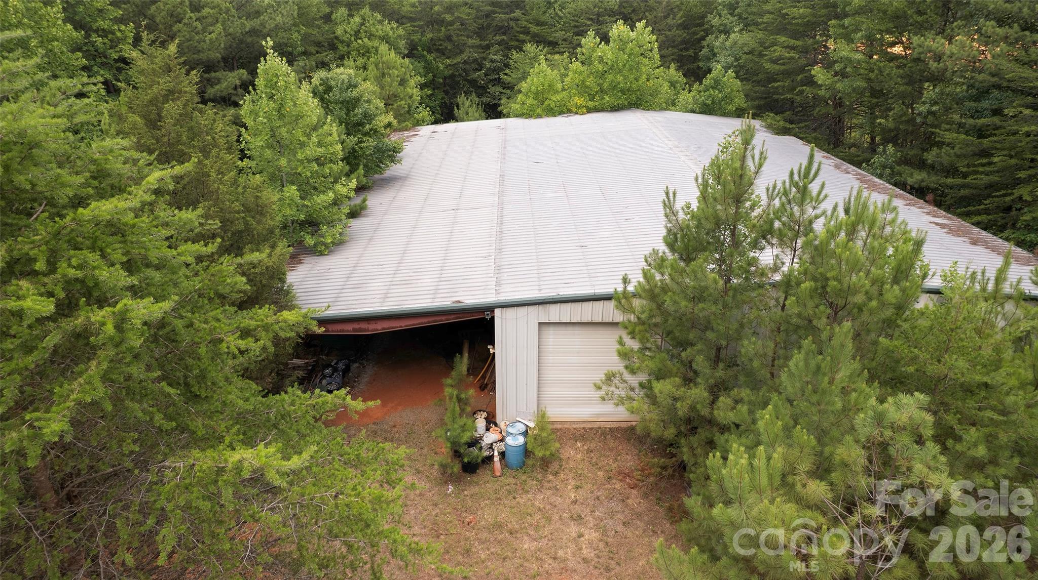 8169 Raccoon Track Drive Property Photo 22