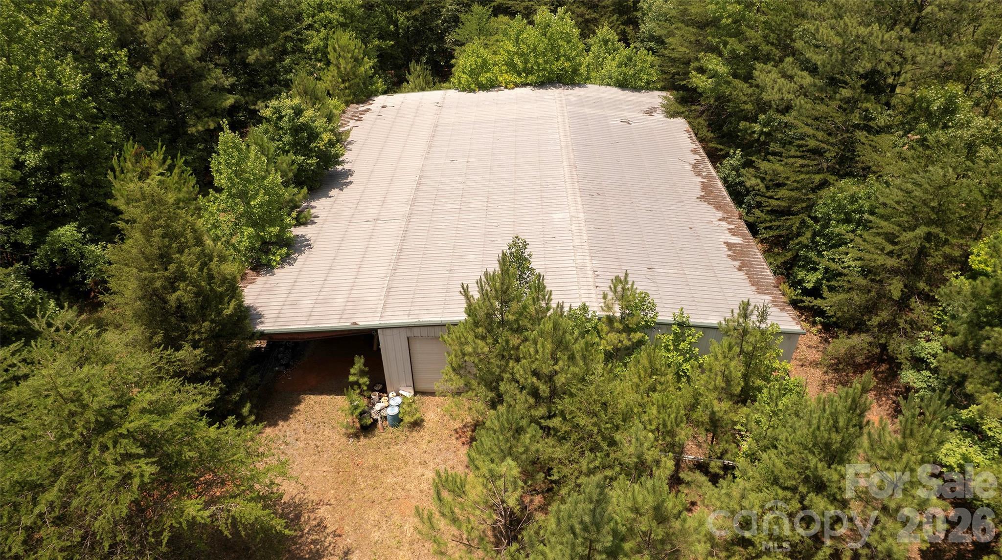 8169 Raccoon Track Drive Property Photo 23