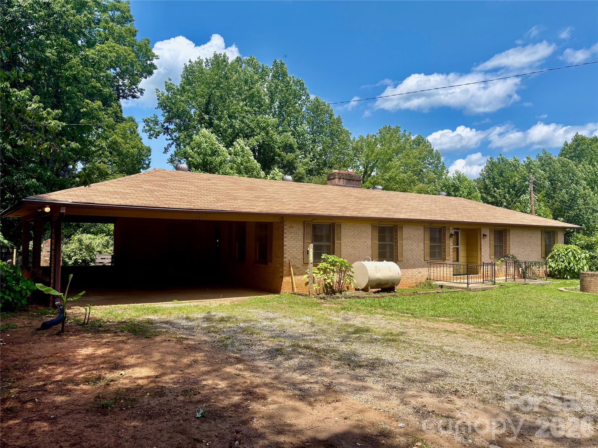 1812 Freemantown Road Property Photo 1