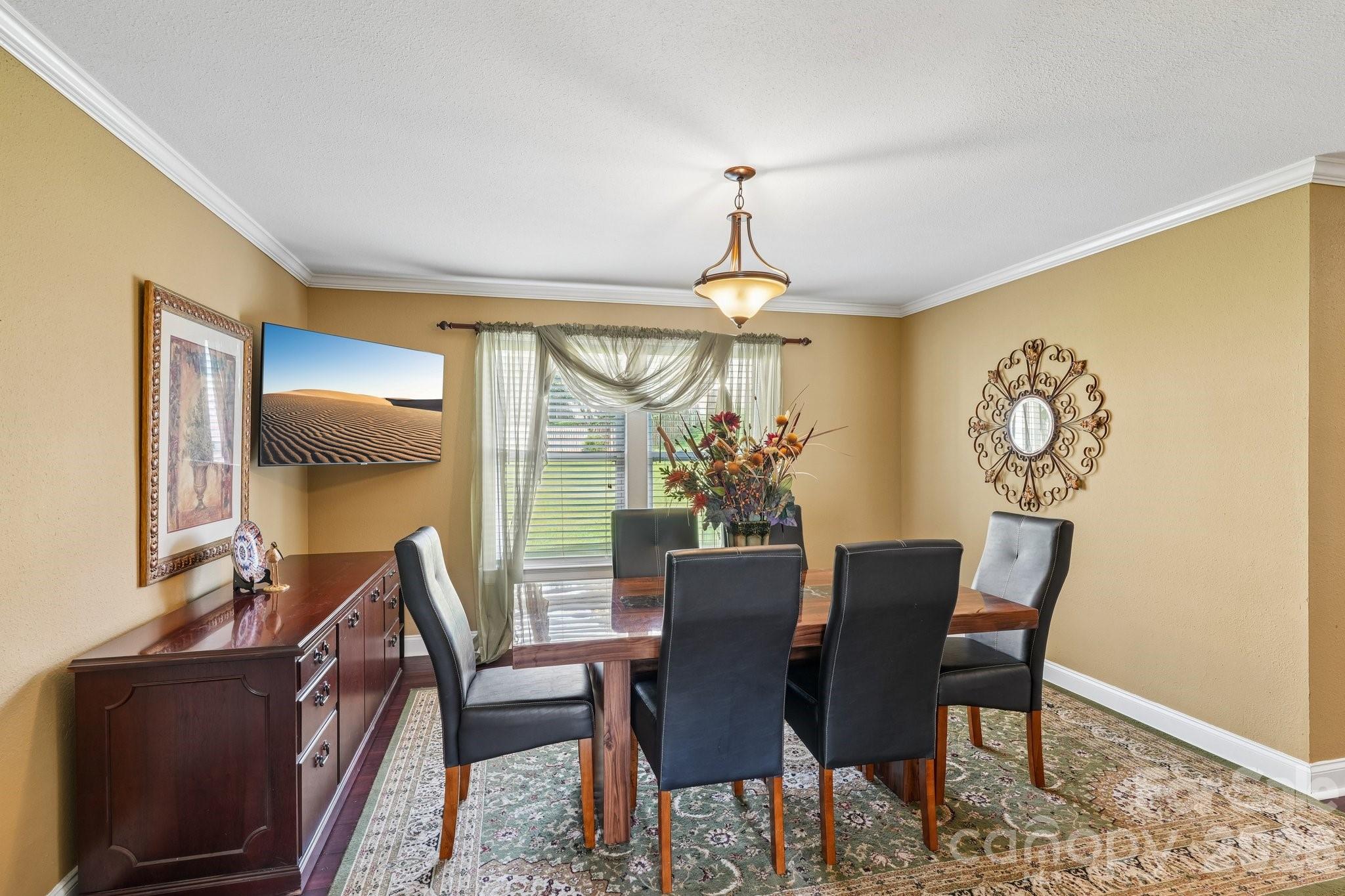 336 Farm Springs Drive Property Photo 13
