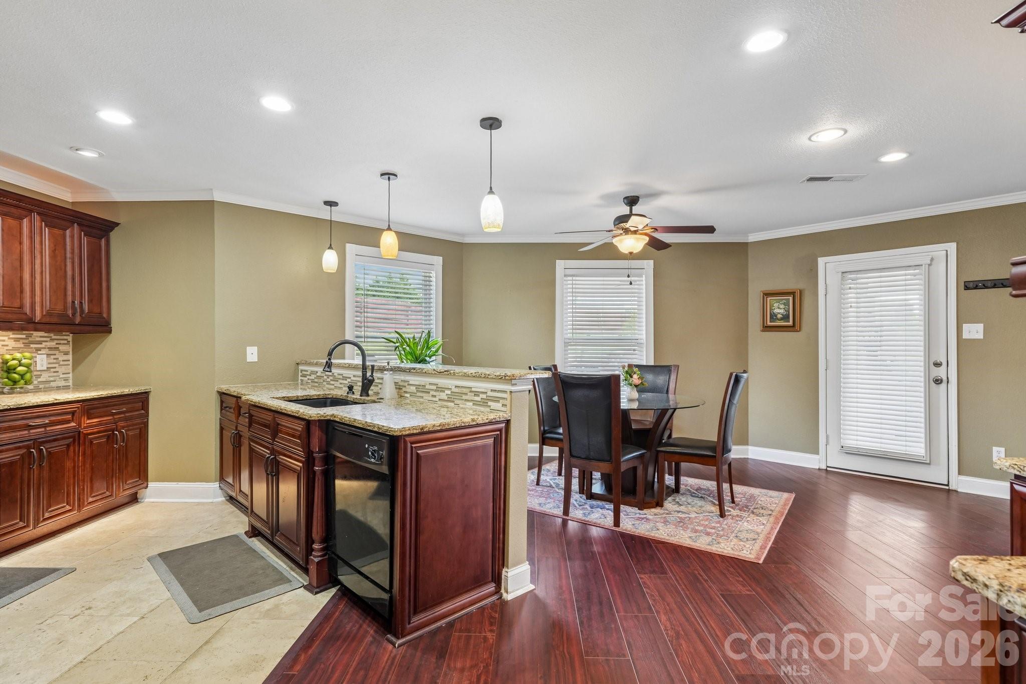 336 Farm Springs Drive Property Photo 15