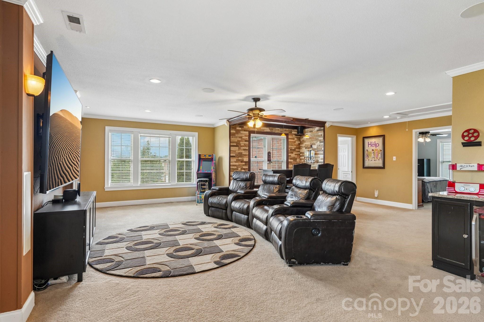 336 Farm Springs Drive Property Photo 22
