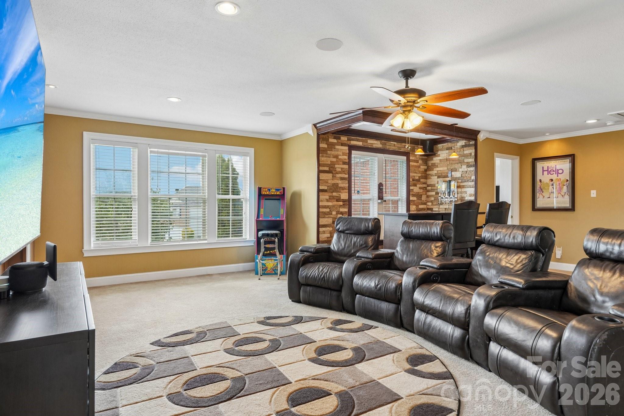 336 Farm Springs Drive Property Photo 24