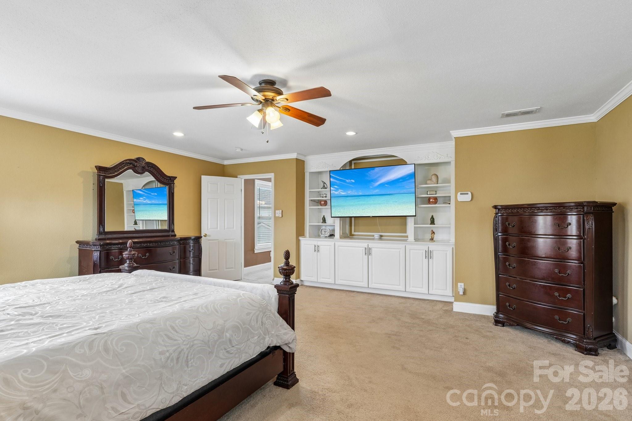 336 Farm Springs Drive Property Photo 40