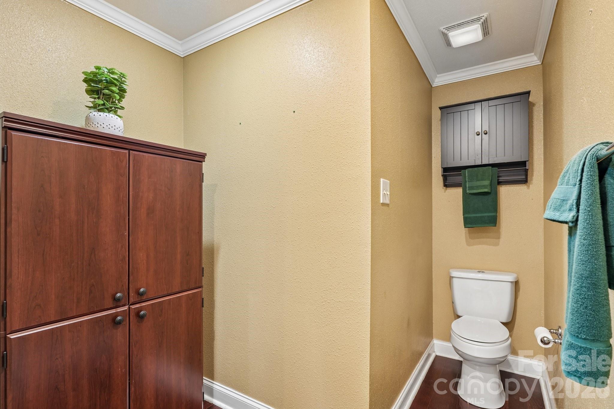 336 Farm Springs Drive Property Photo 42