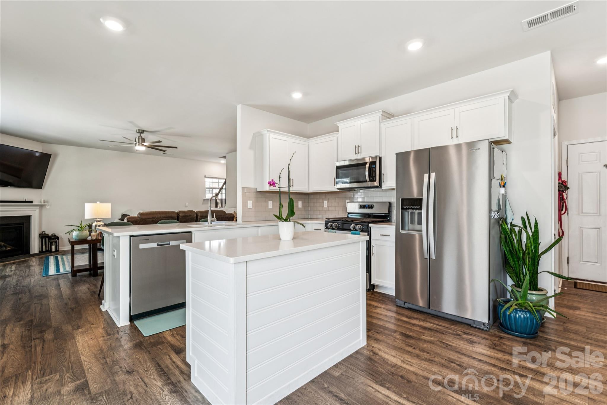 162 Giant Oak Avenue Property Photo 9