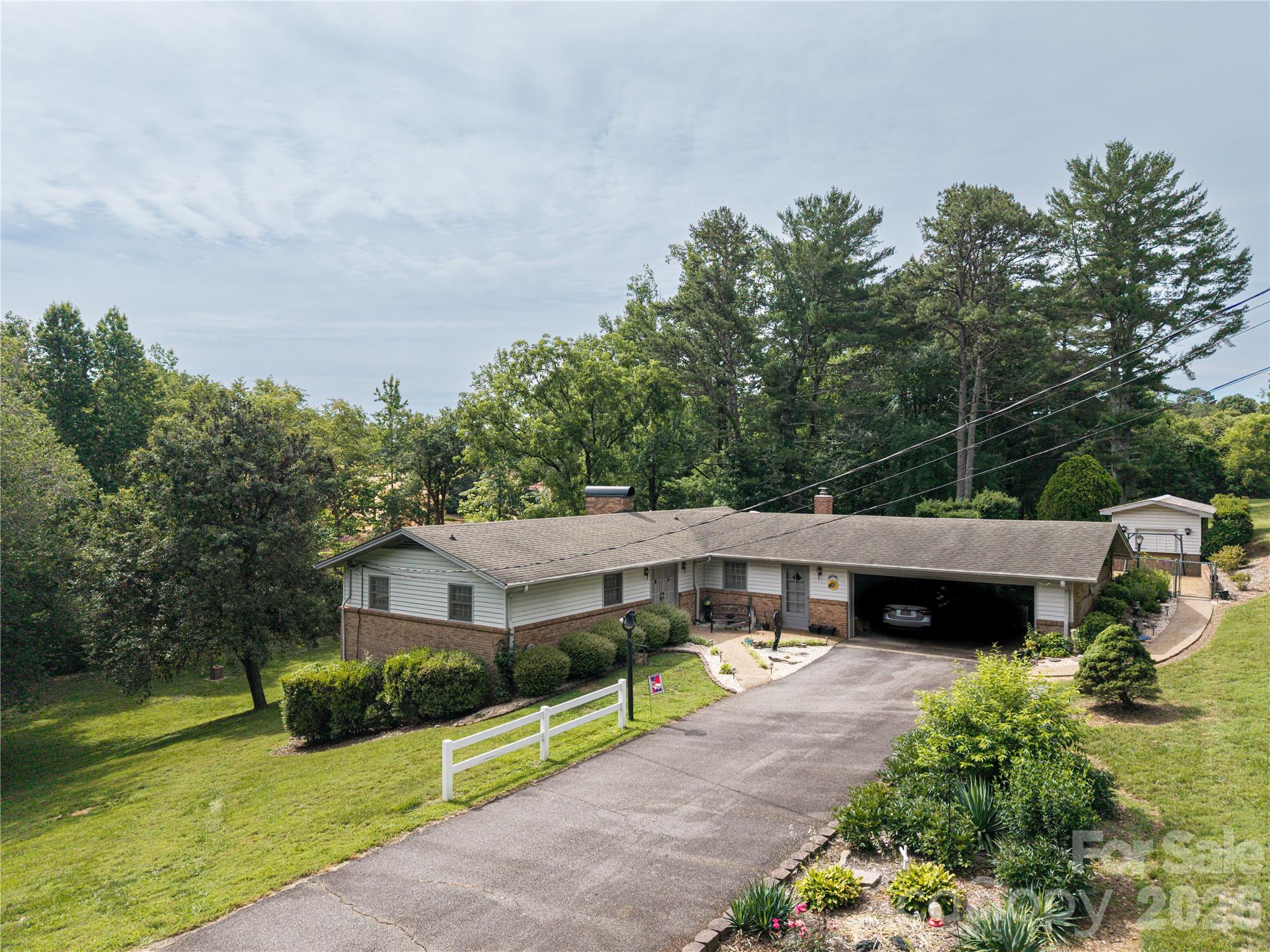 2234 Kool Park Road Property Photo 2