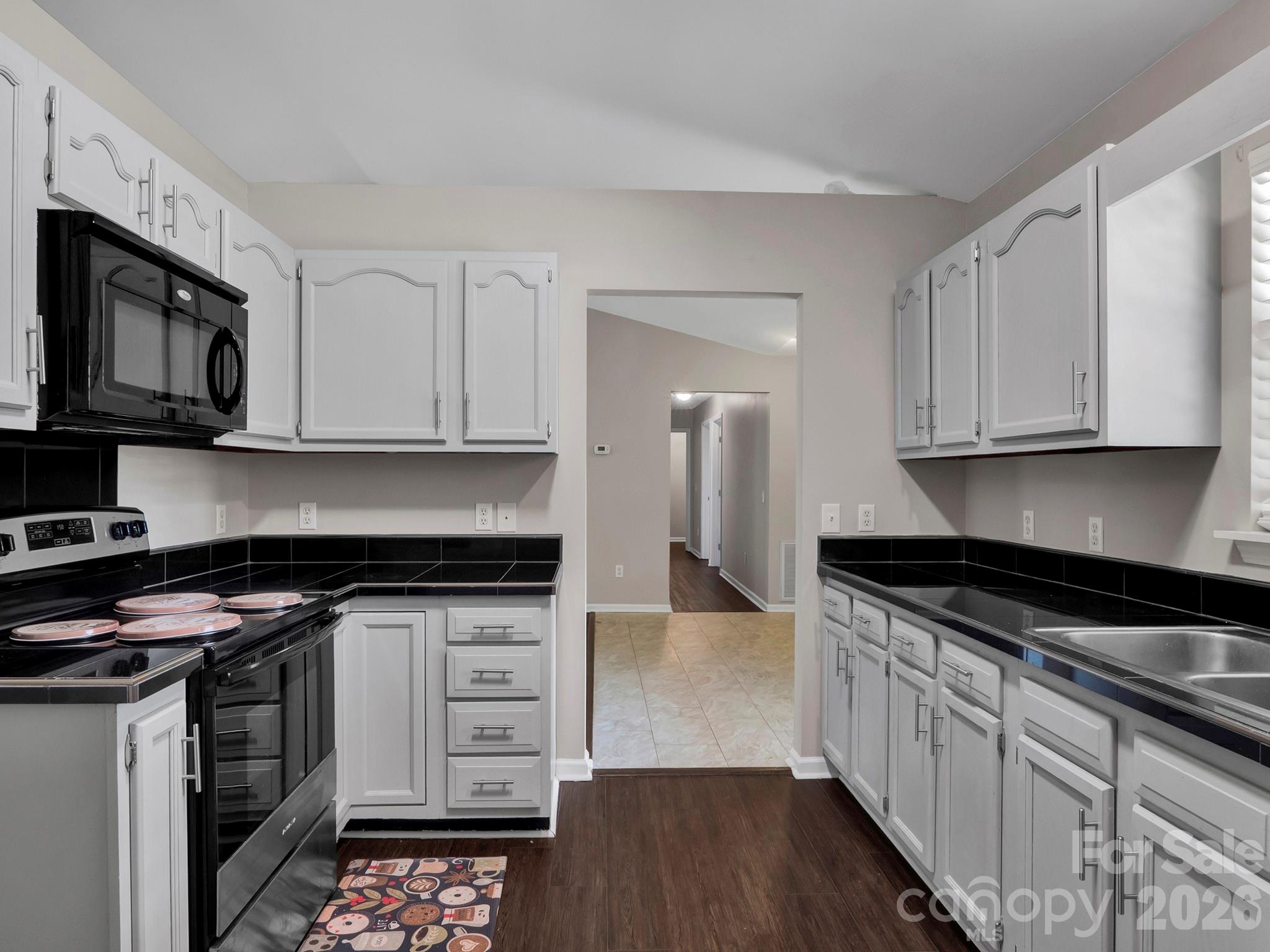 1460 Julius Drive 21 Property Photo 14