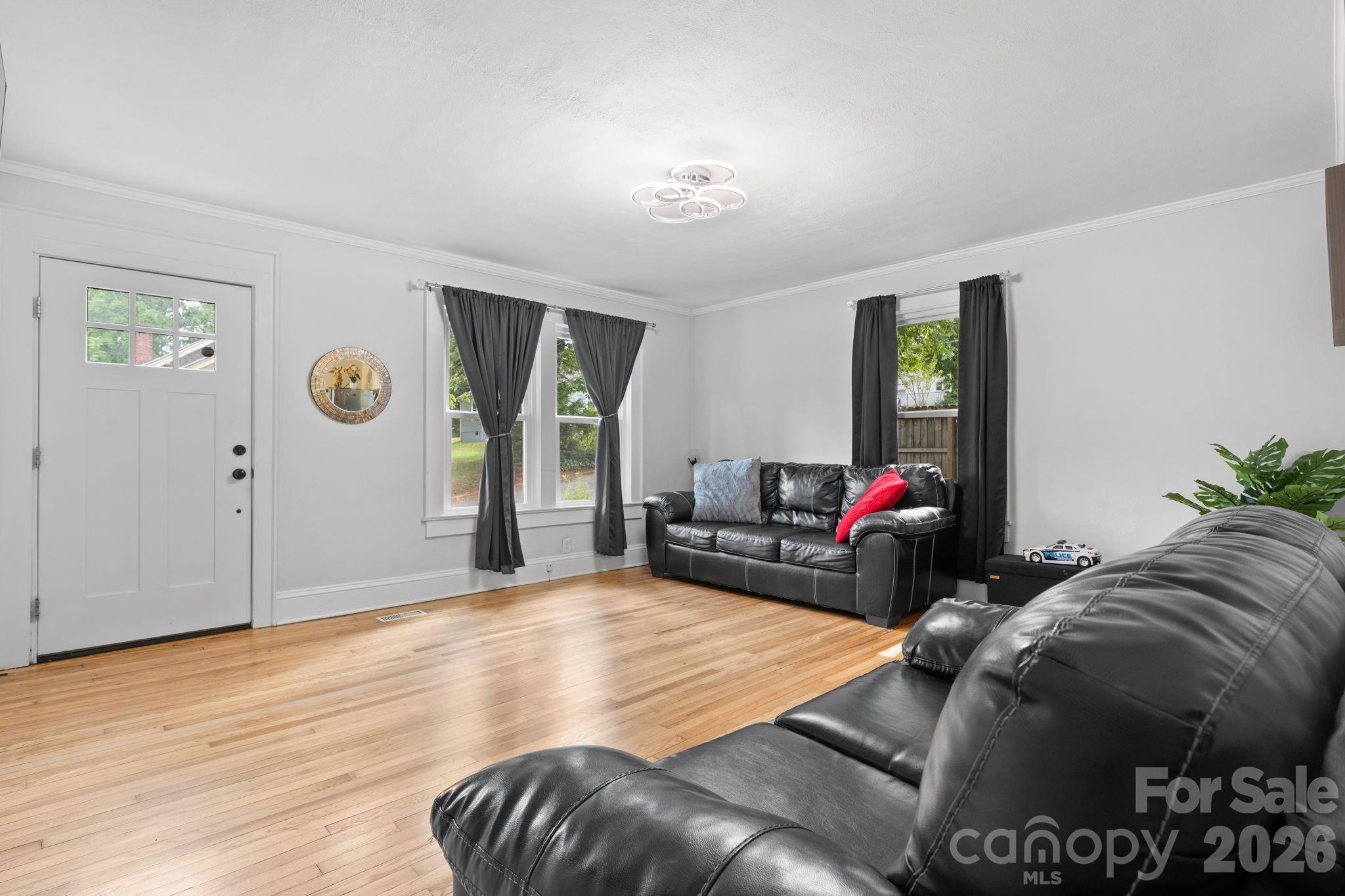 331 5th Avenue Property Photo 4