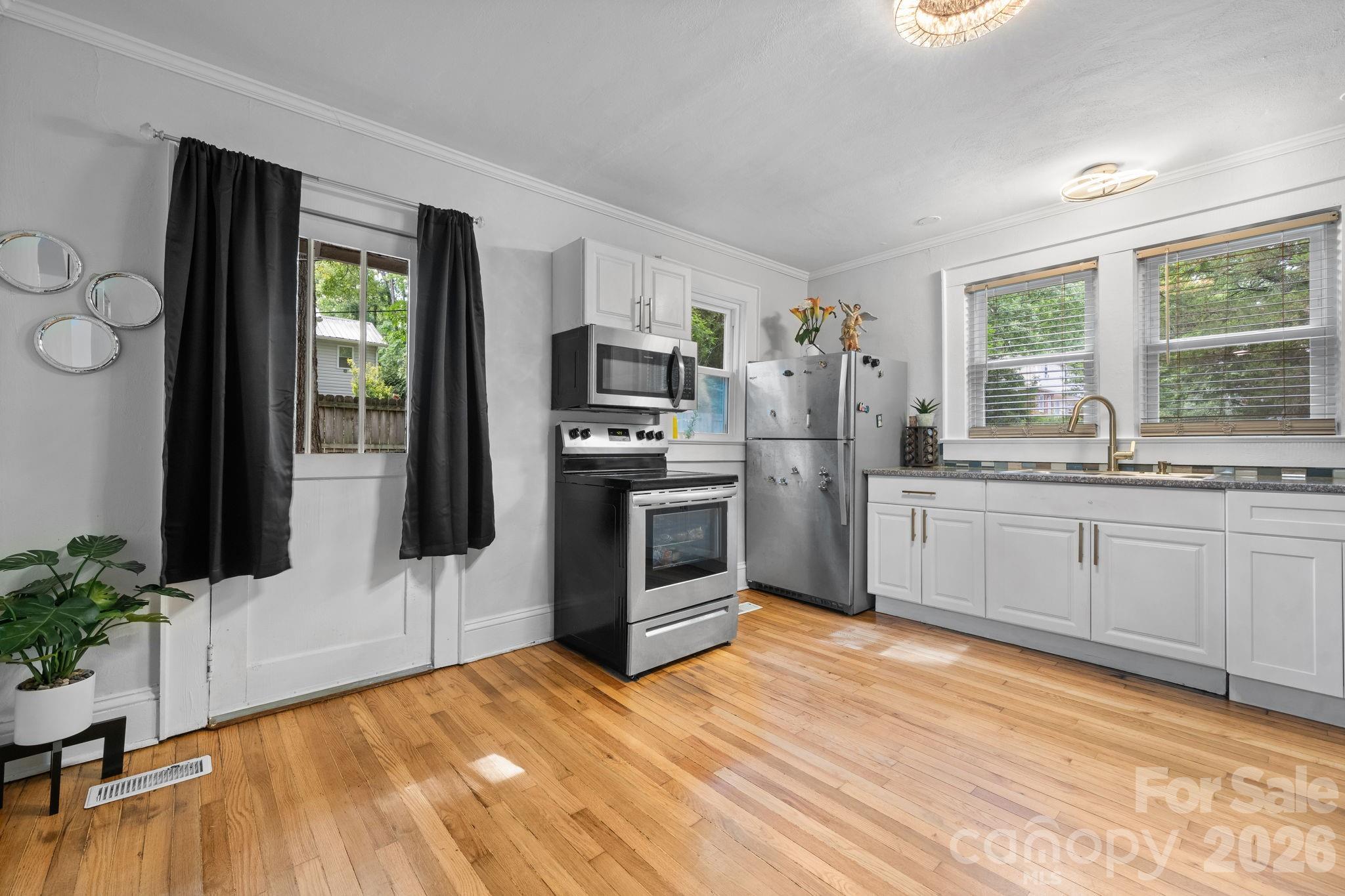 331 5th Avenue Property Photo 6