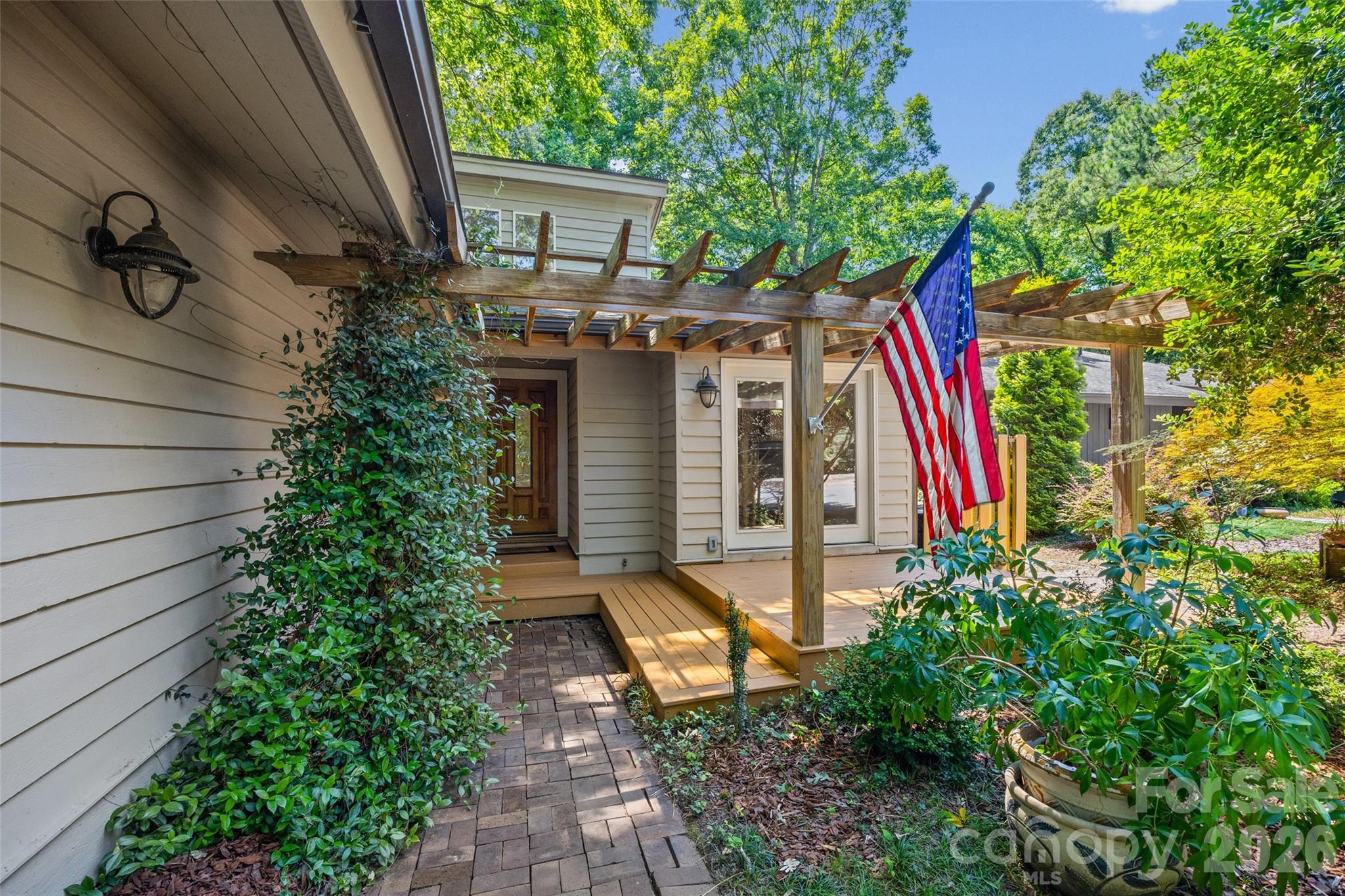 2 Five Oaks Lane 2 Property Photo 2