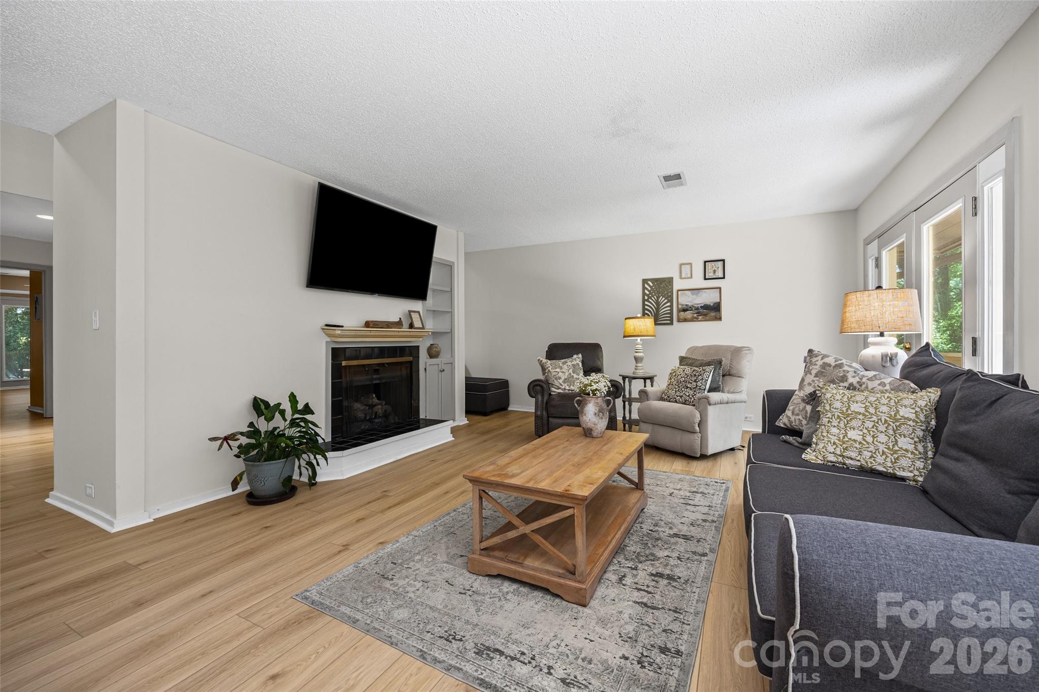 2 Five Oaks Lane 2 Property Photo 6