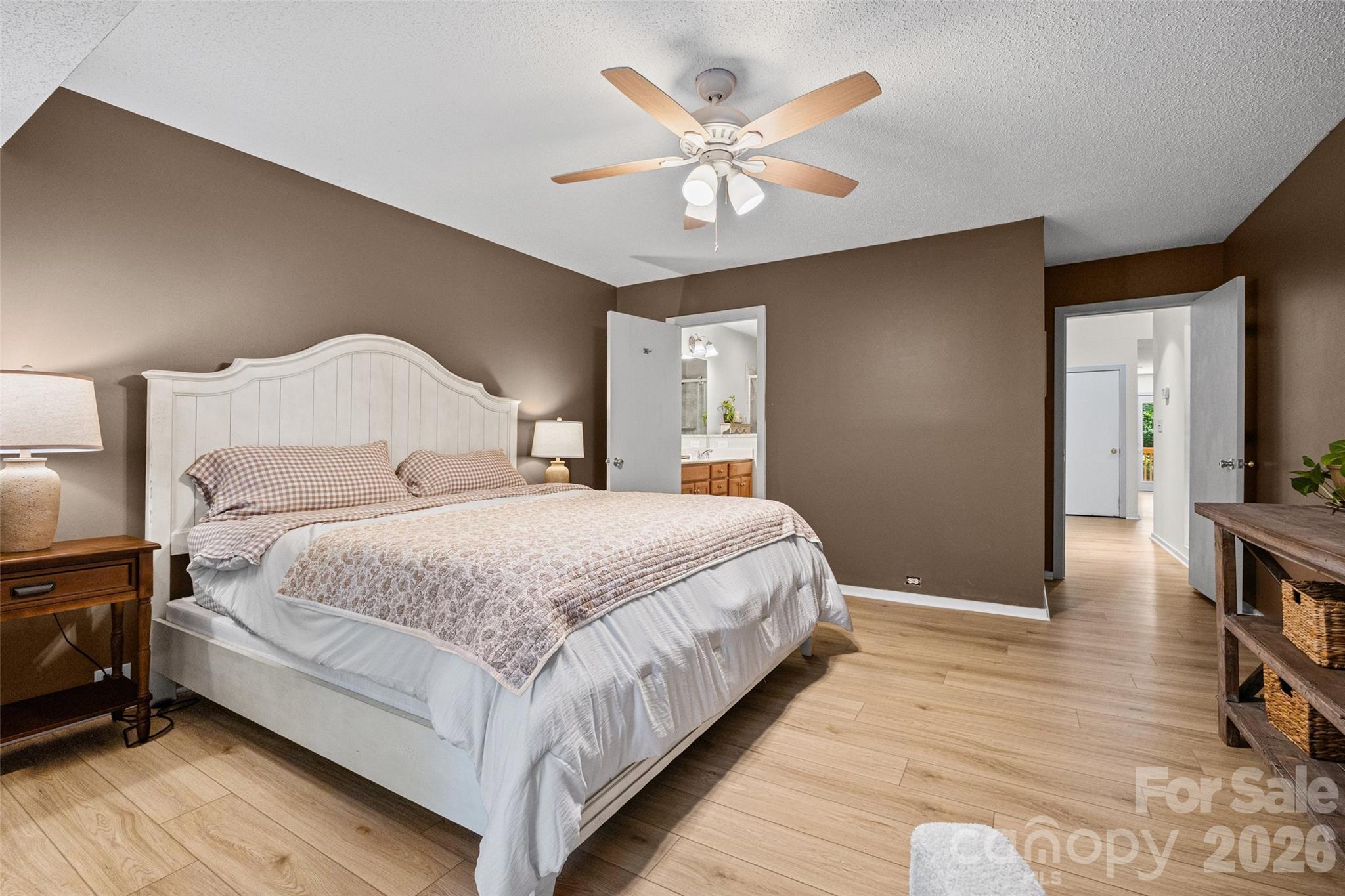 2 Five Oaks Lane 2 Property Photo 18