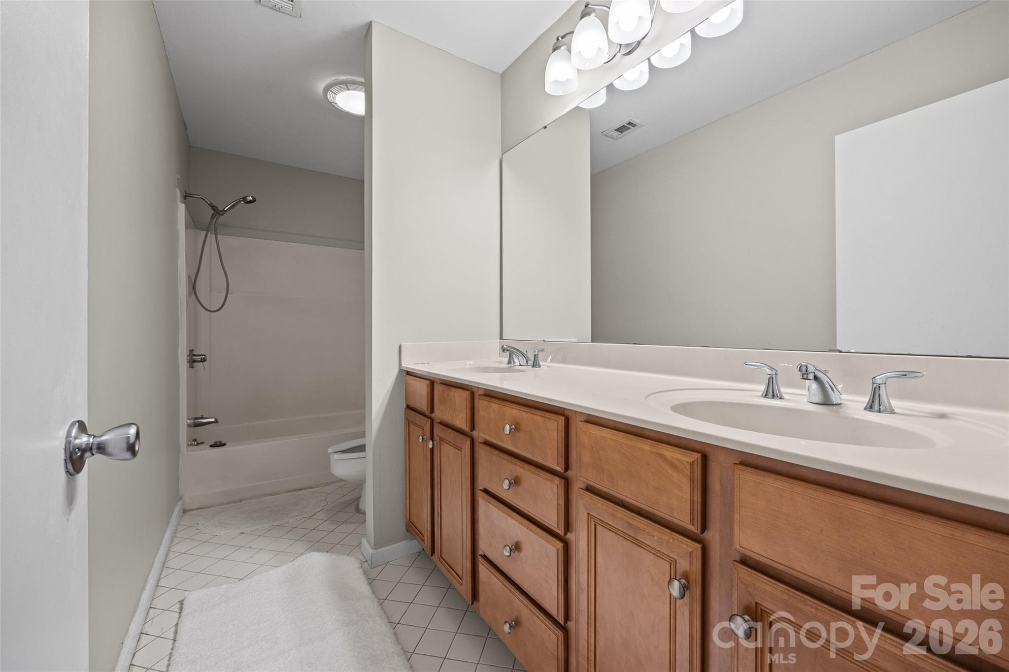 2 Five Oaks Lane 2 Property Photo 27