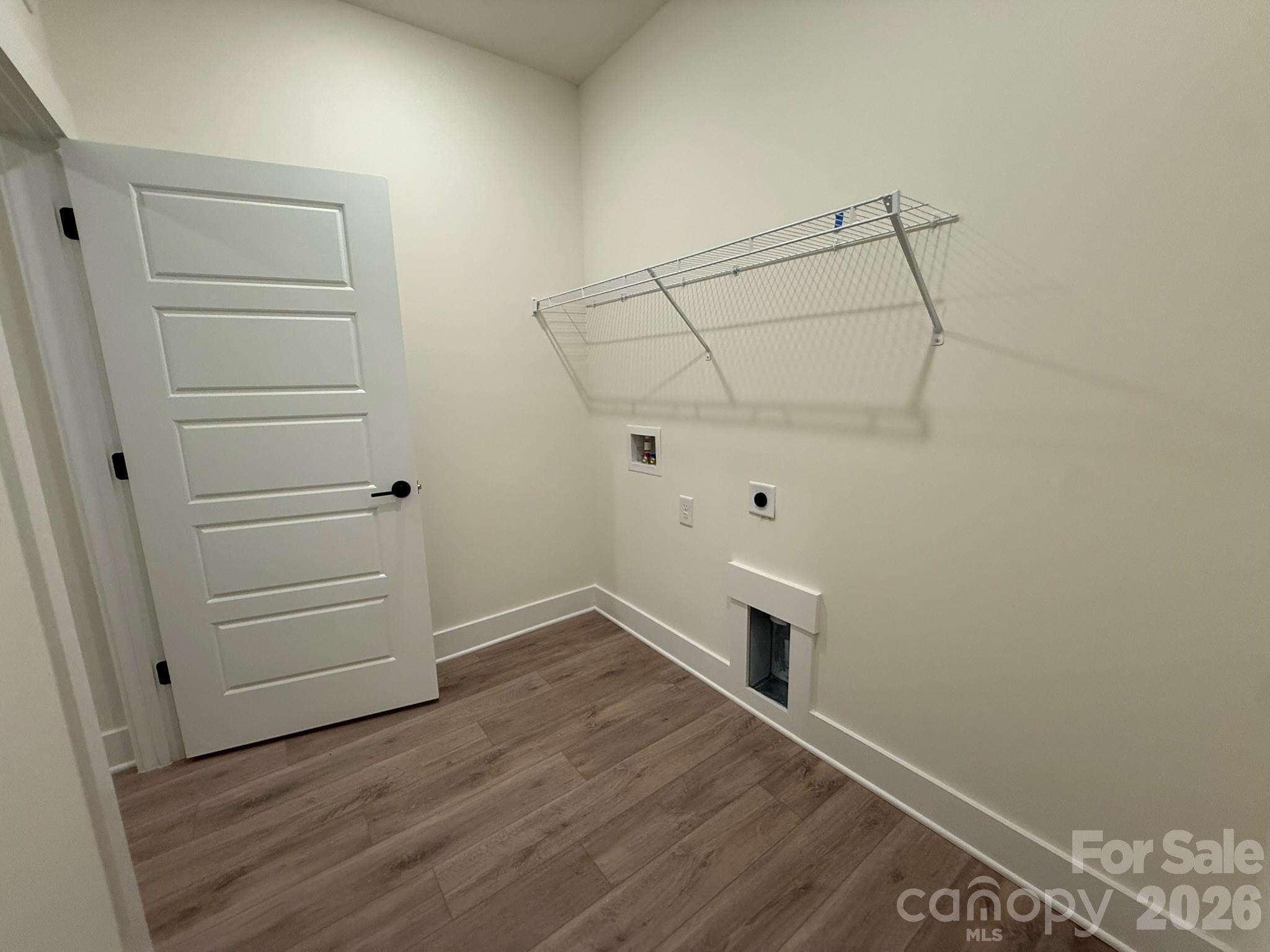 4493 Blue Mound Court Property Photo 17