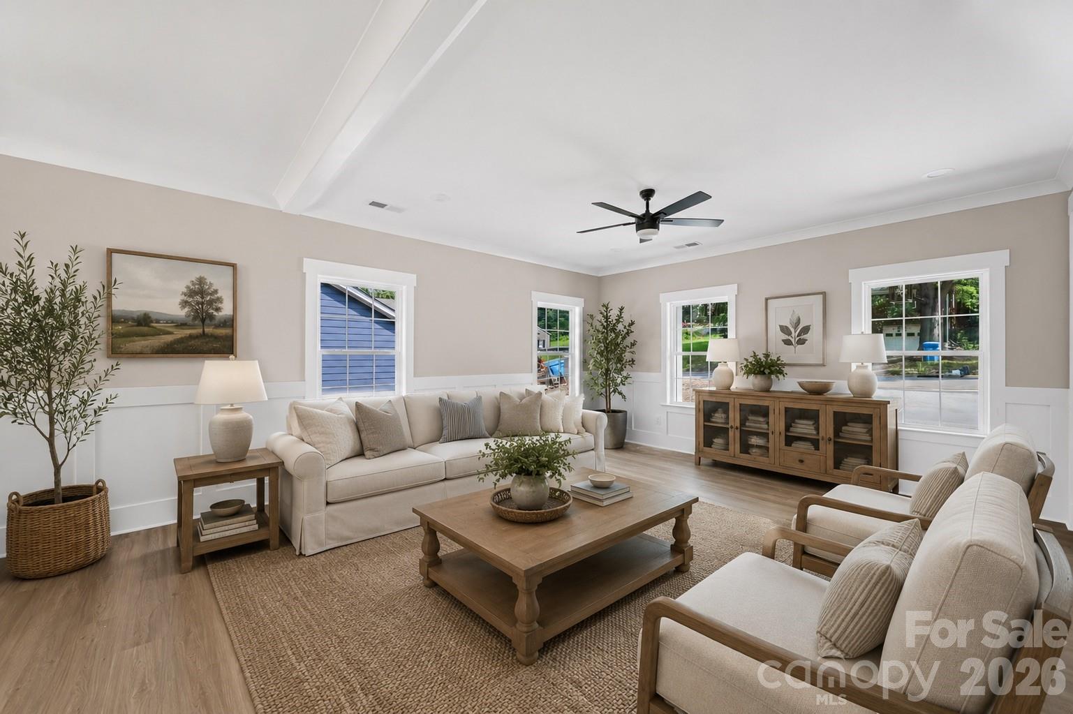1829 Kingsley Street Property Photo 3