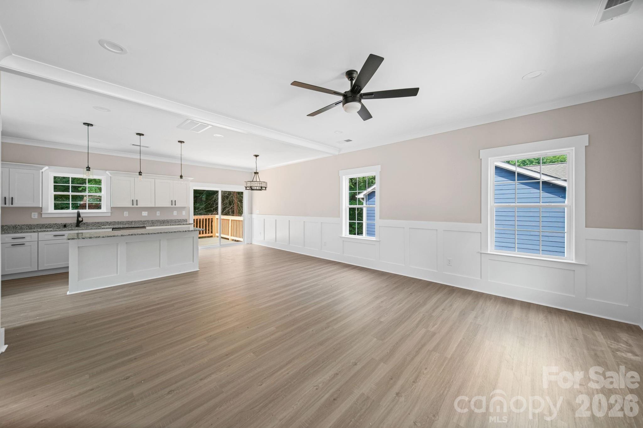 1829 Kingsley Street Property Photo 4