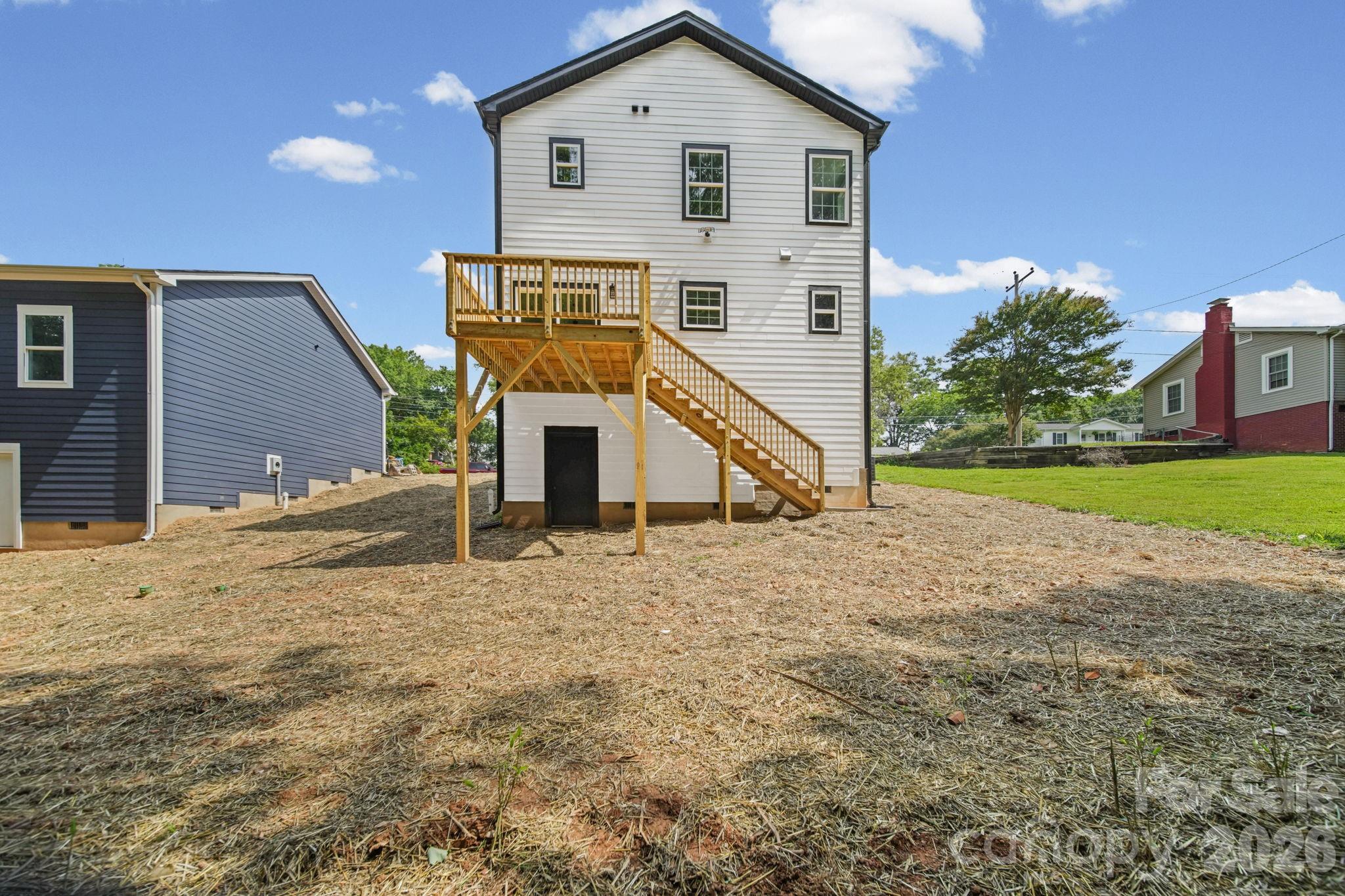 1829 Kingsley Street Property Photo 24