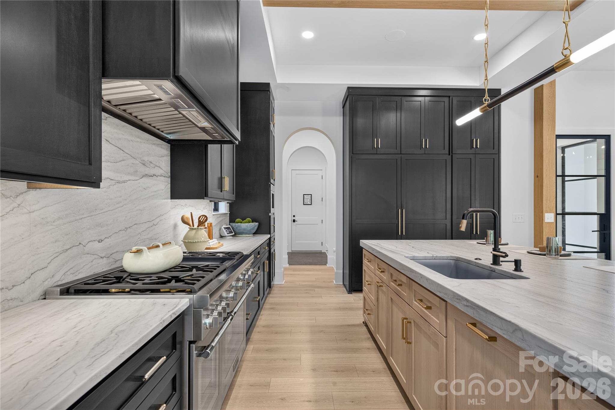 5555 Fairview Road Property Photo 15