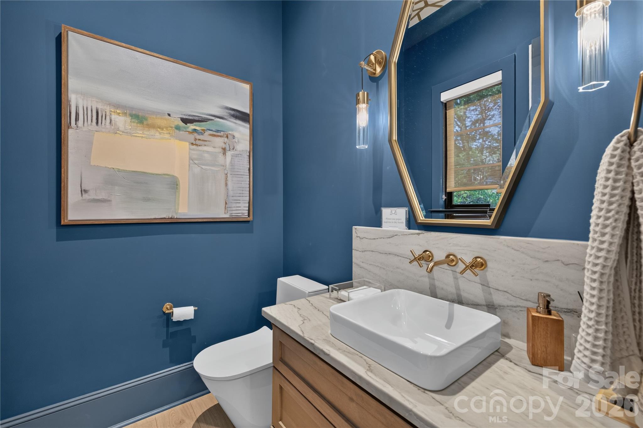 5555 Fairview Road Property Photo 19