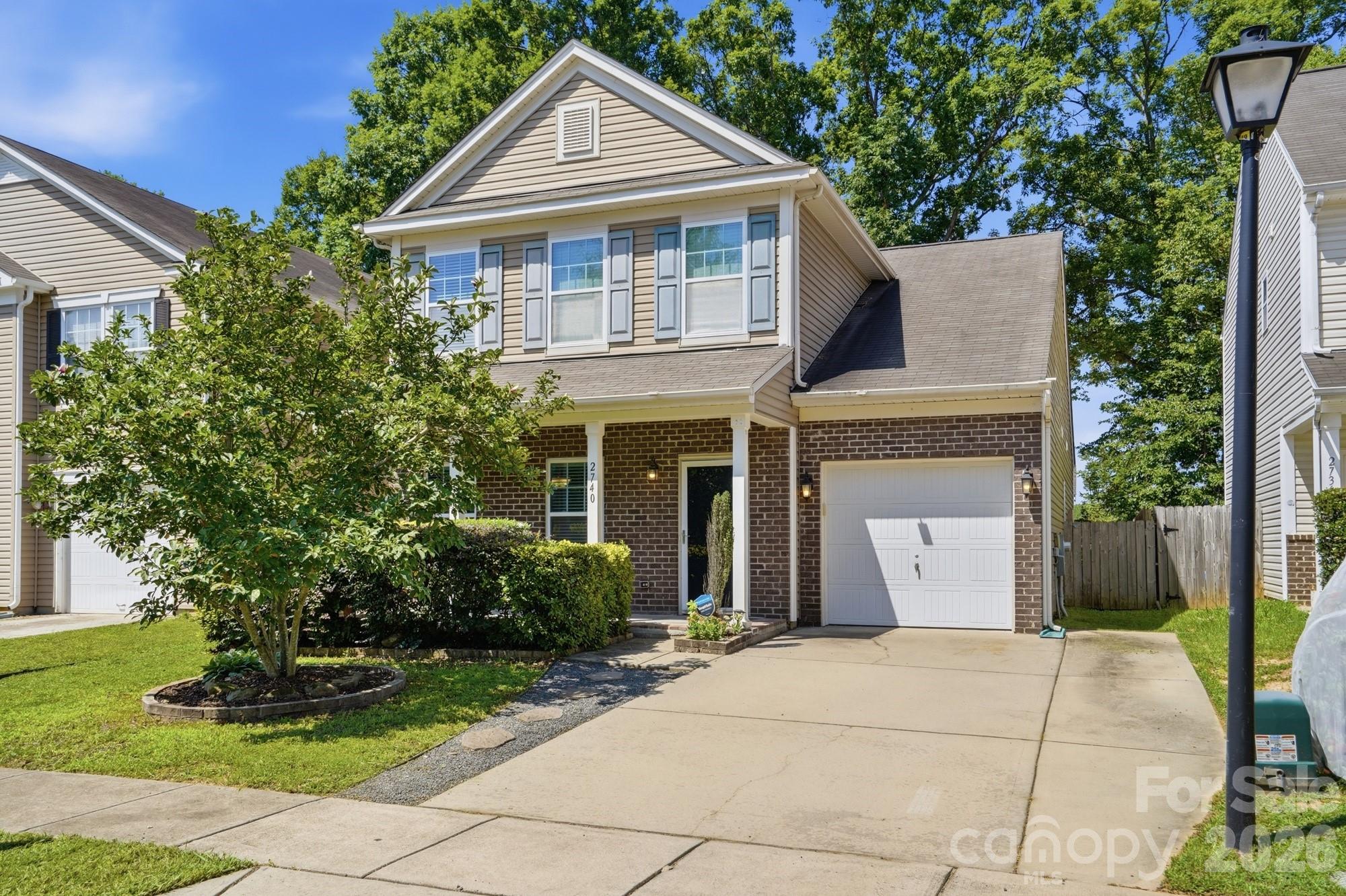2740 Bramble Ridge Court Property Photo 3