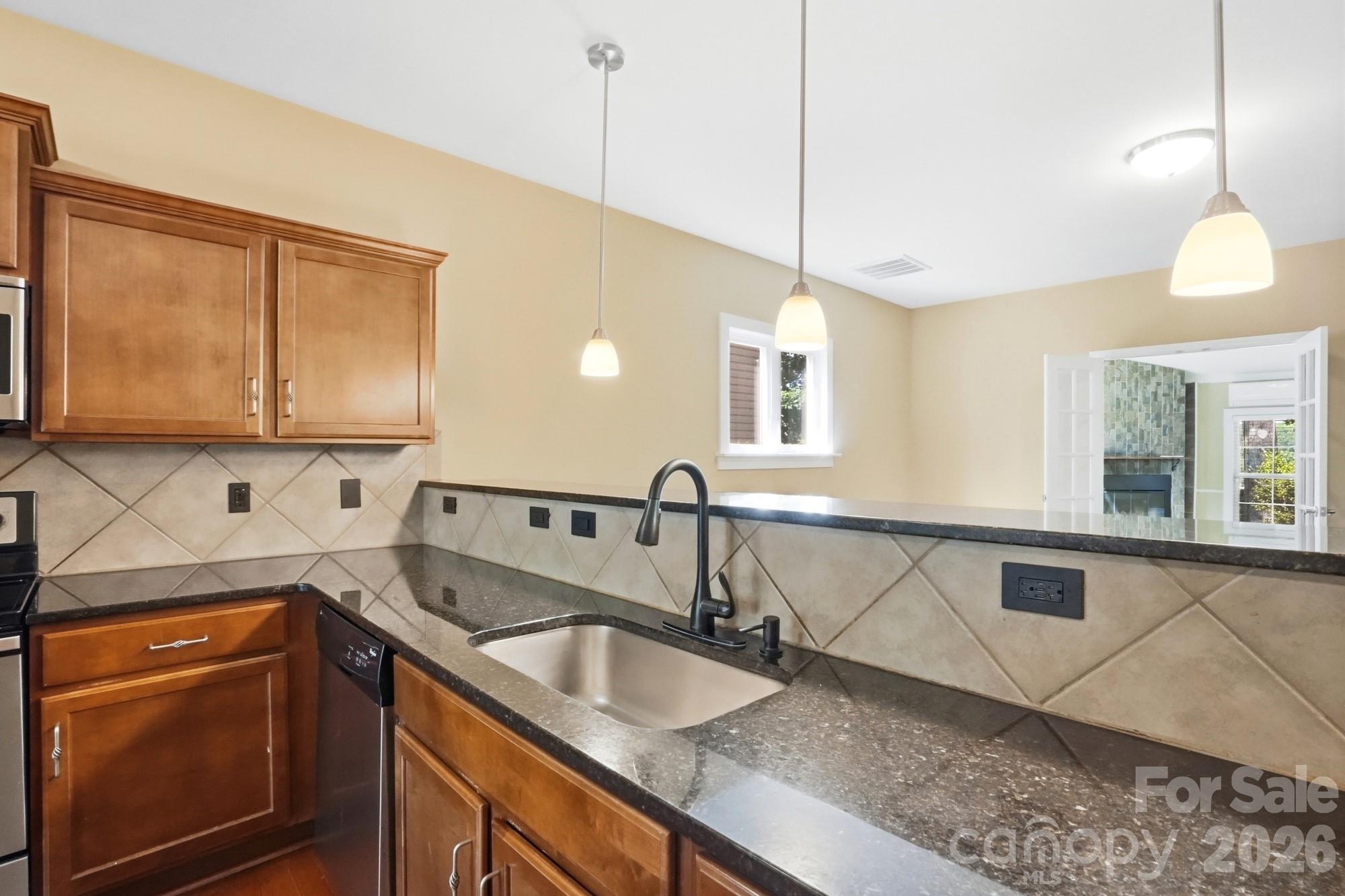 2740 Bramble Ridge Court Property Photo 12