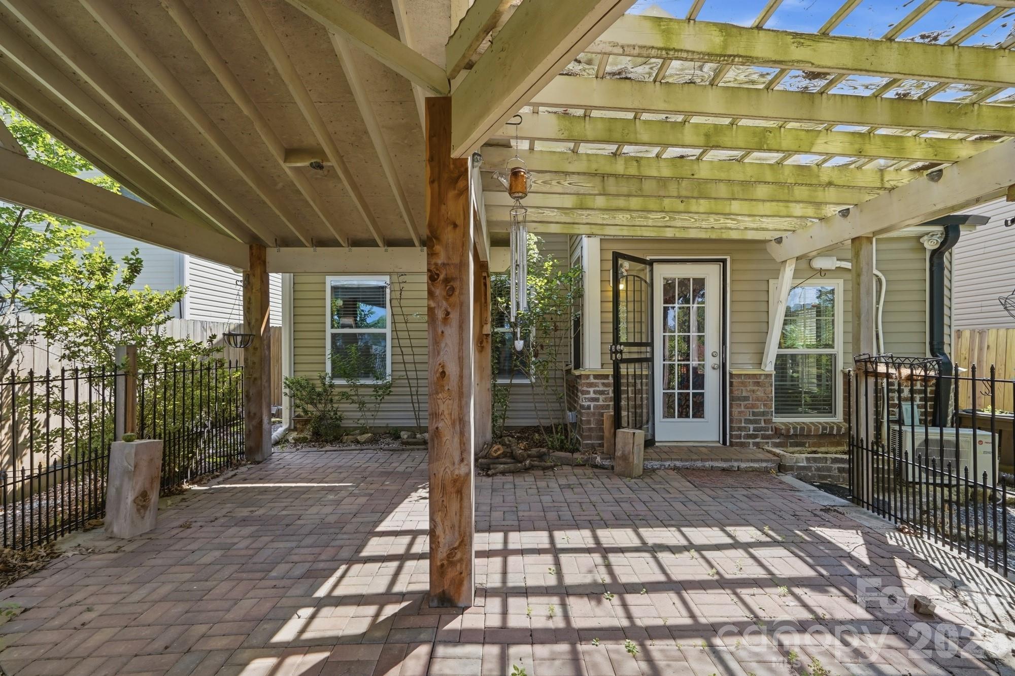 2740 Bramble Ridge Court Property Photo 44