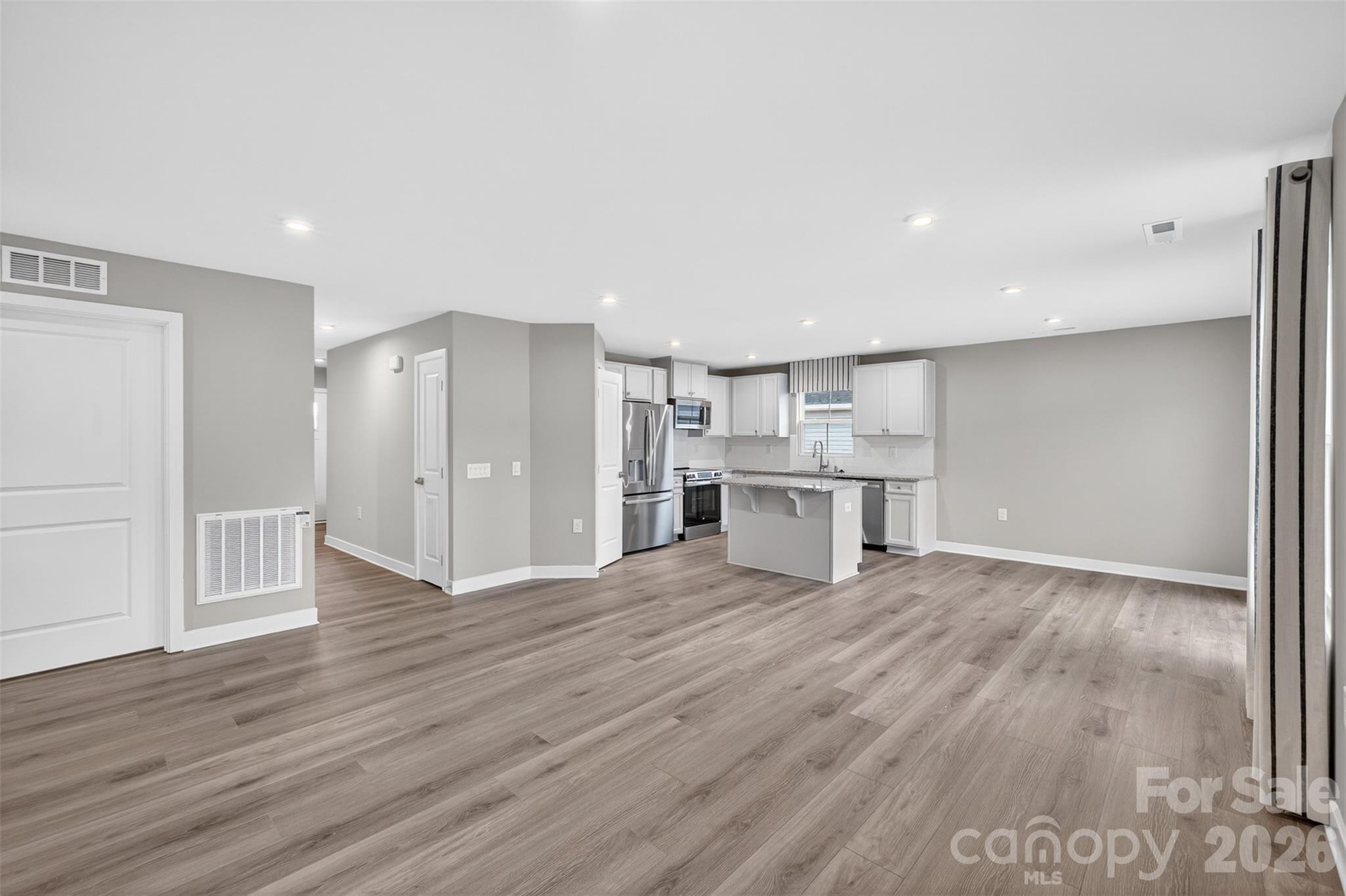 609 Nesbe Street Property Photo 9