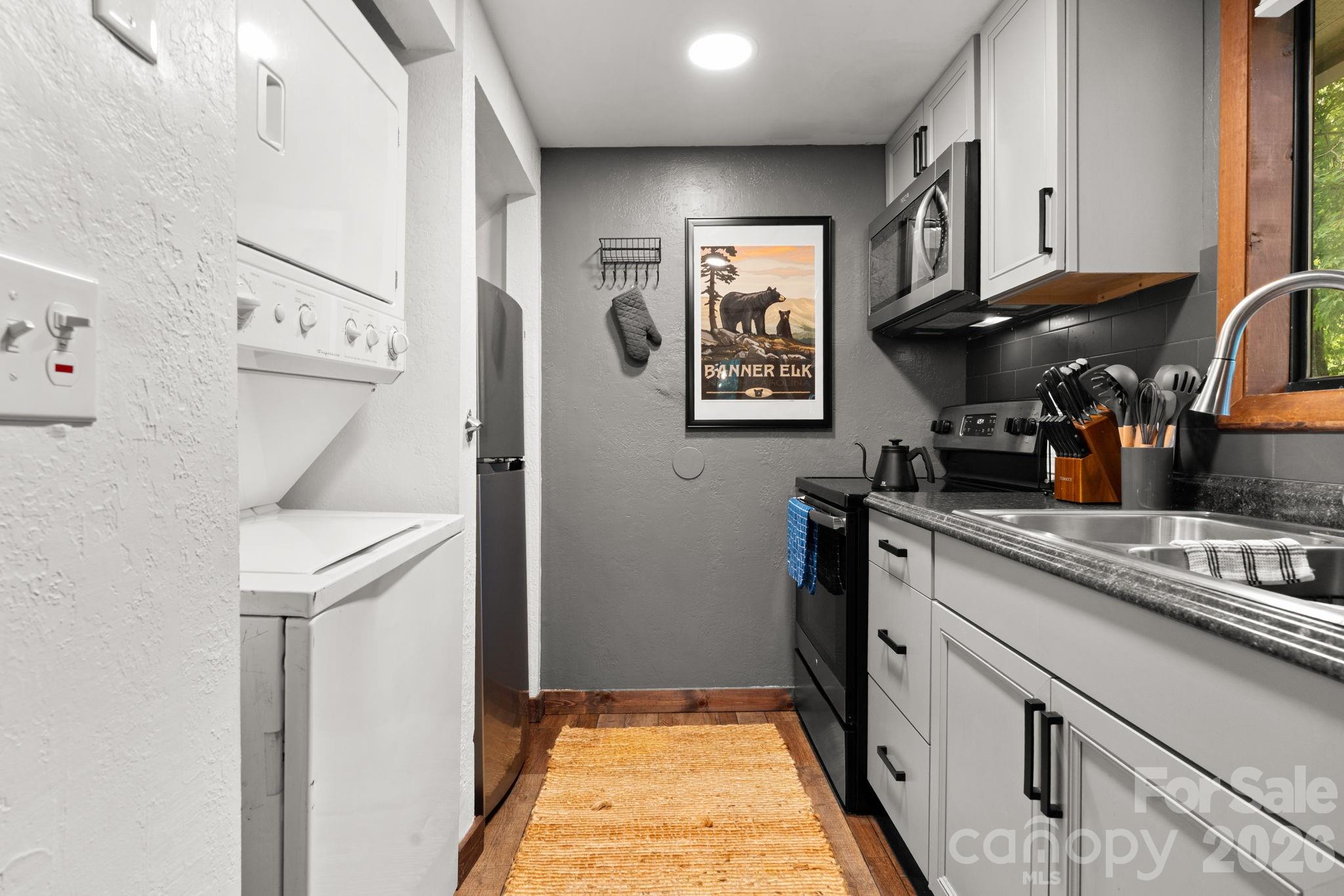 30 Creekside Drive A Property Photo 10