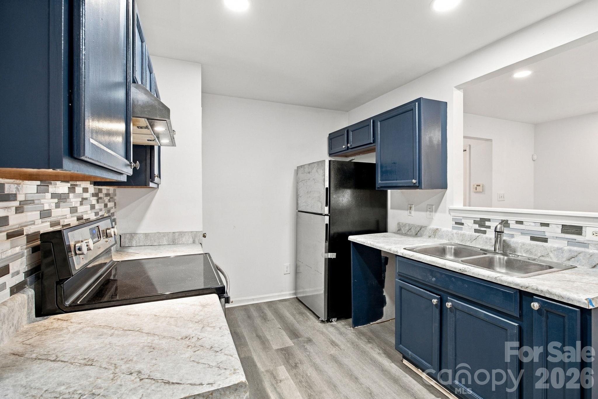 5333 Esther Lane Property Photo 15