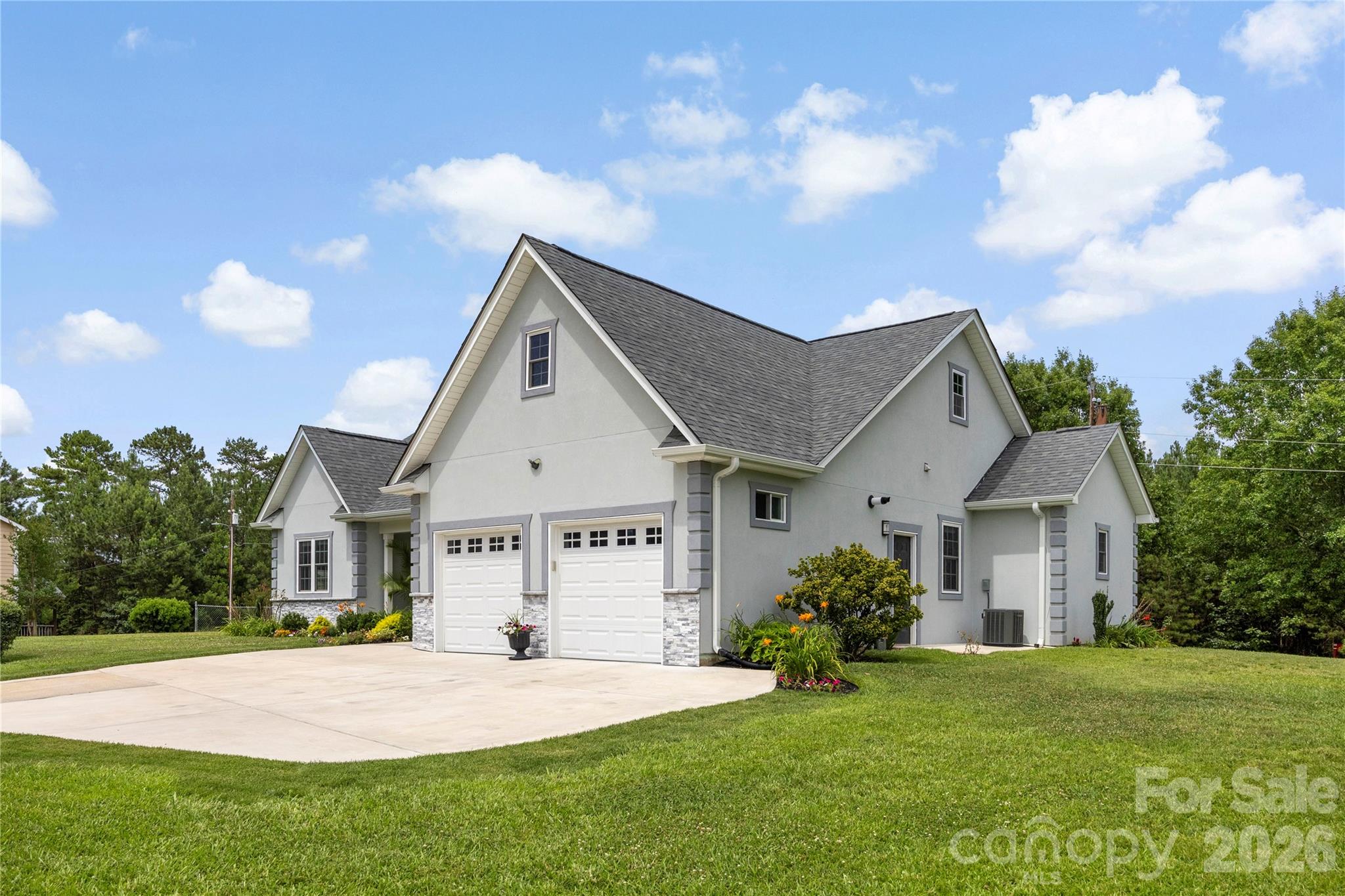 400 Charles Pettus Road Property Photo 2