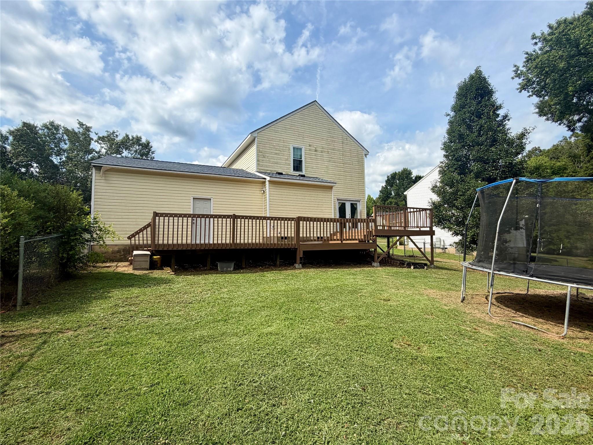 7126 Windsong Way Property Photo 3