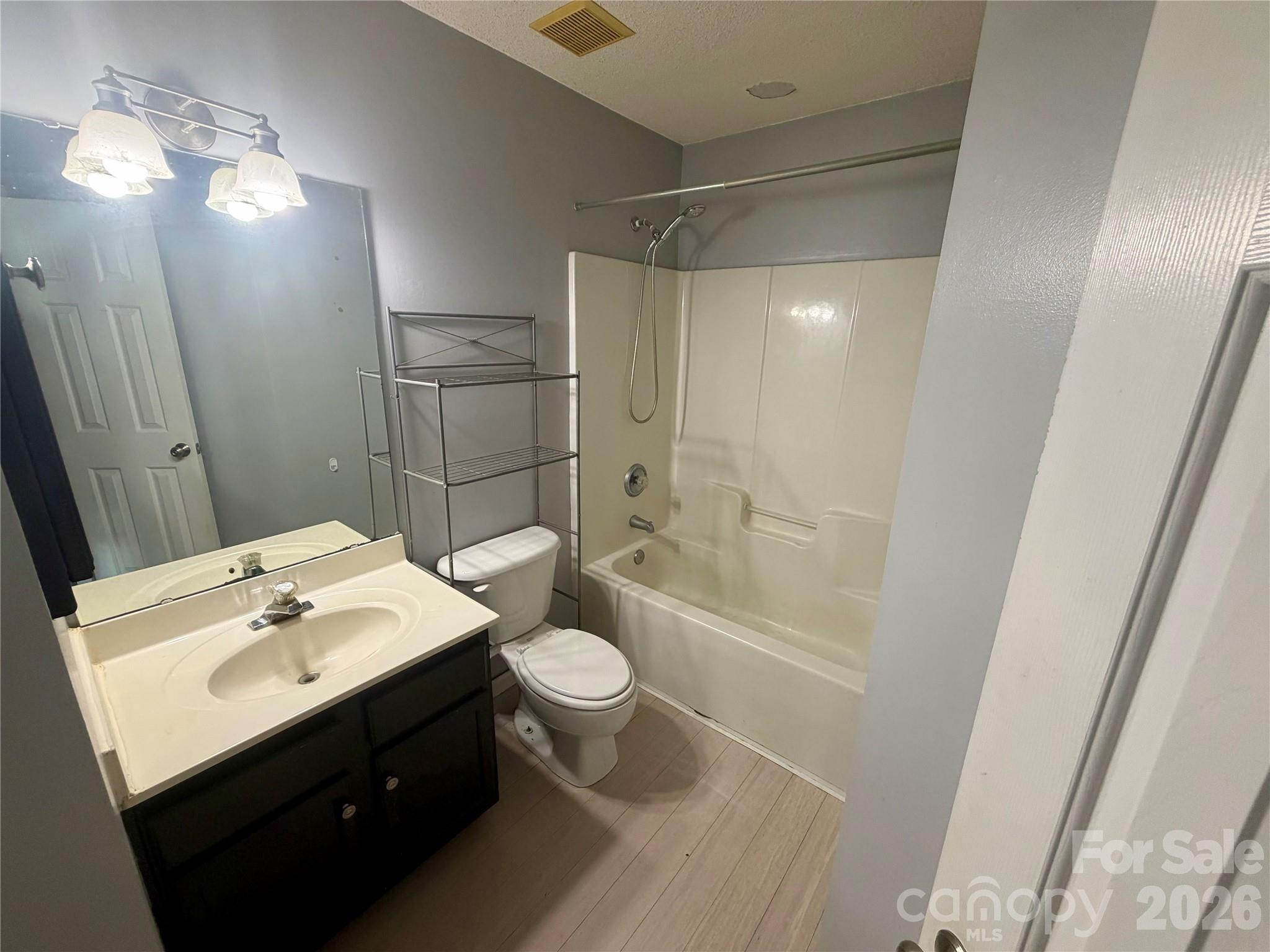 7126 Windsong Way Property Photo 16