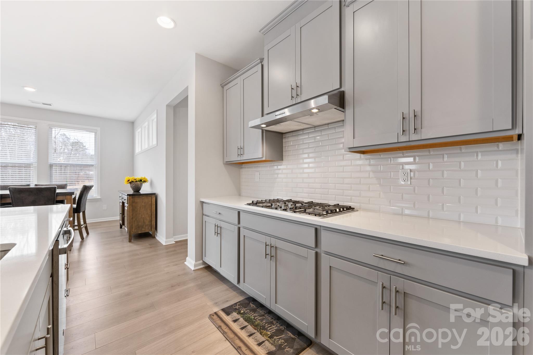 346 W Waterlynn Road Property Photo 6
