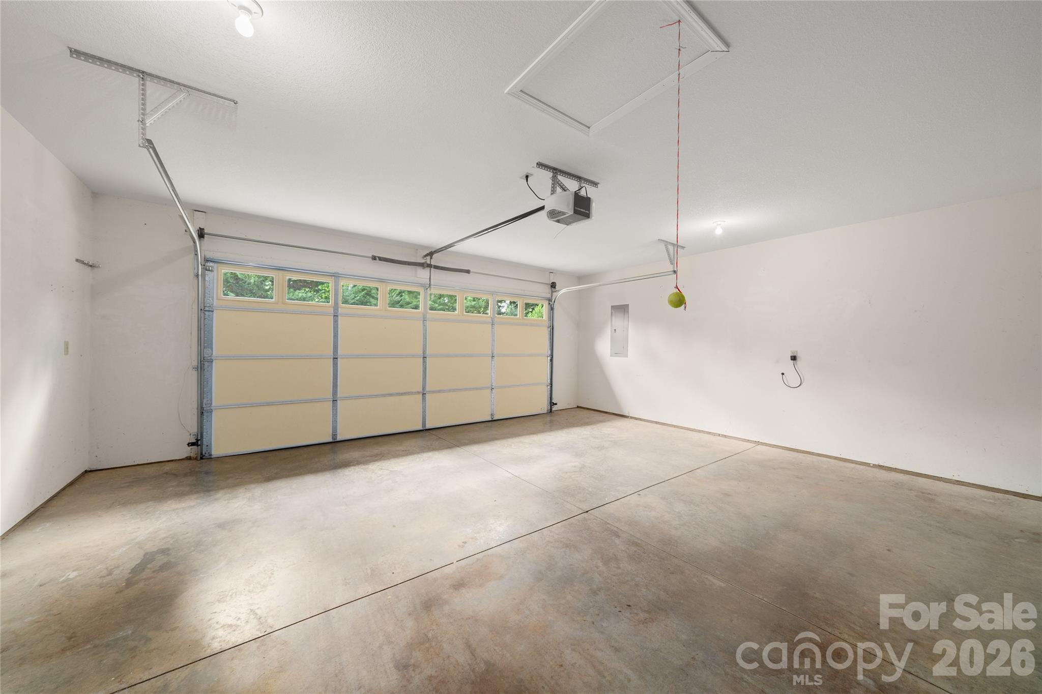 847 N Lakeside Drive Property Photo 18