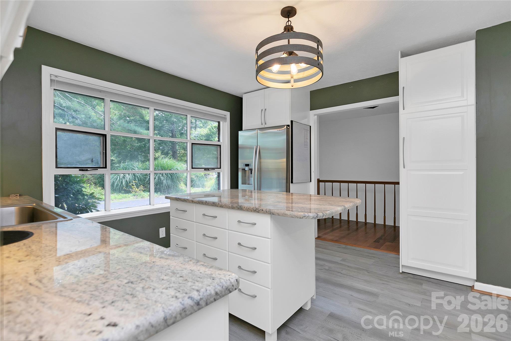 138 Surry Lane Property Photo 7